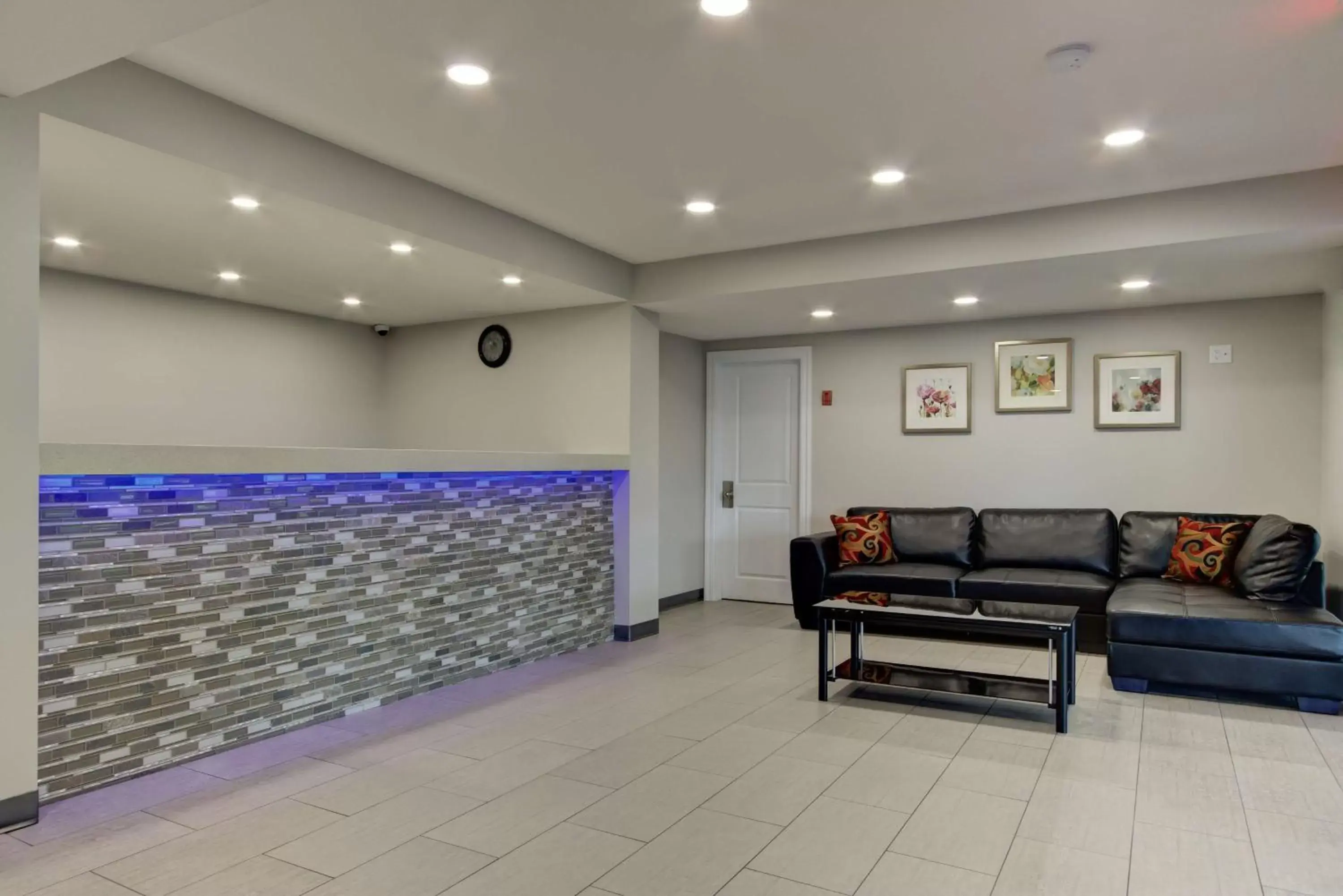 Lobby or reception in Knights Inn Kamloops Lobby or reception in Knights Inn Kamloops