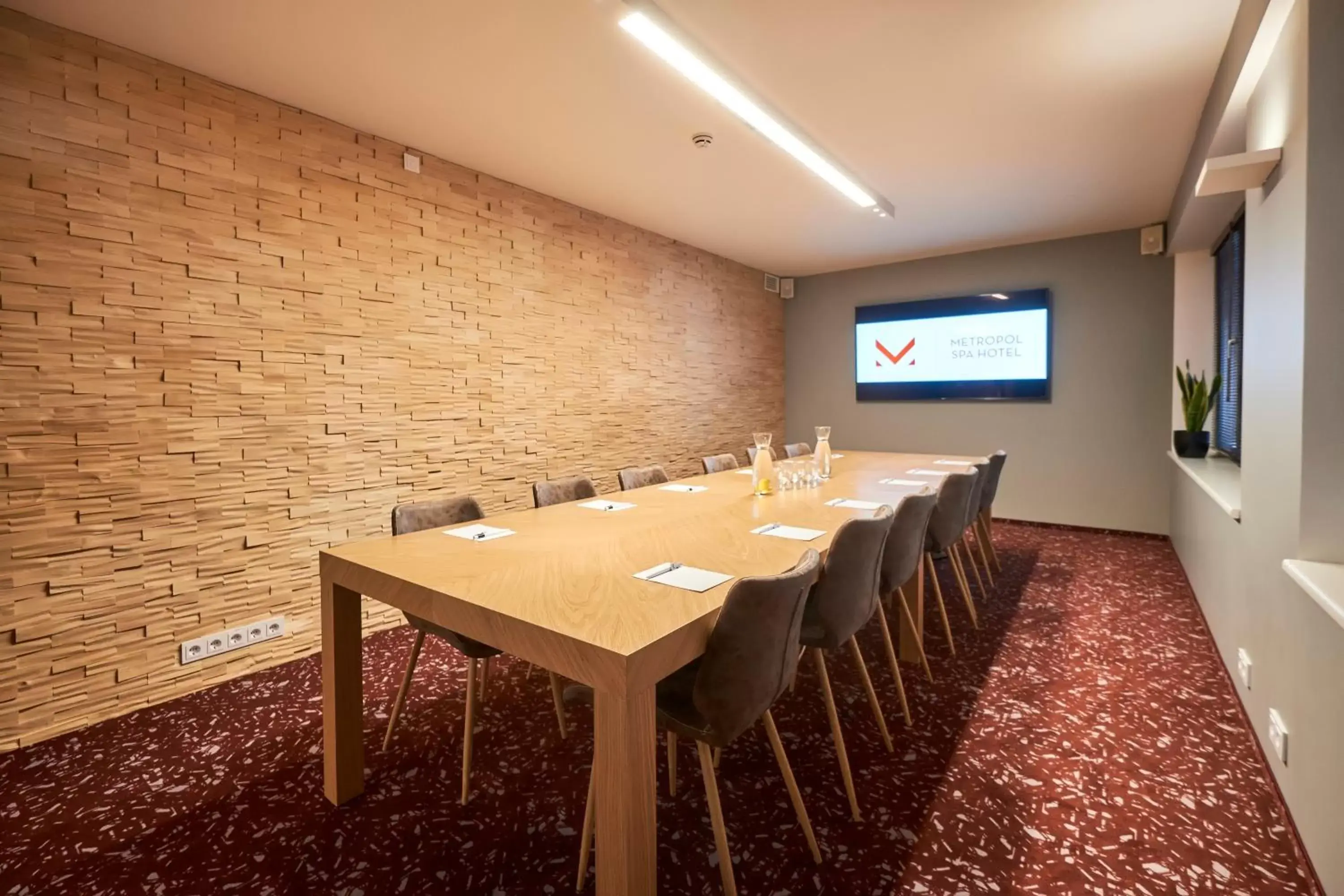 Meeting/conference room in Metropol Hotel