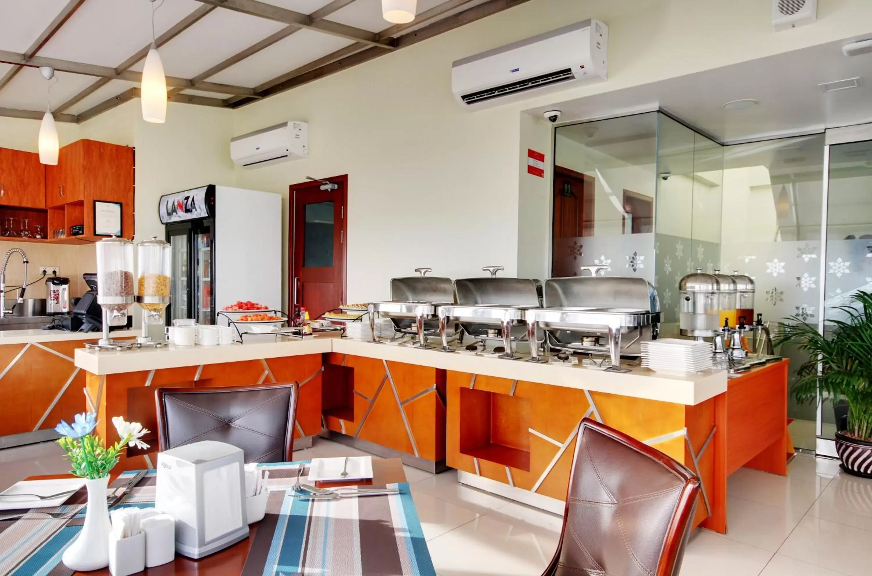 Buffet breakfast in Unima Grand Buffet breakfast in Unima Grand