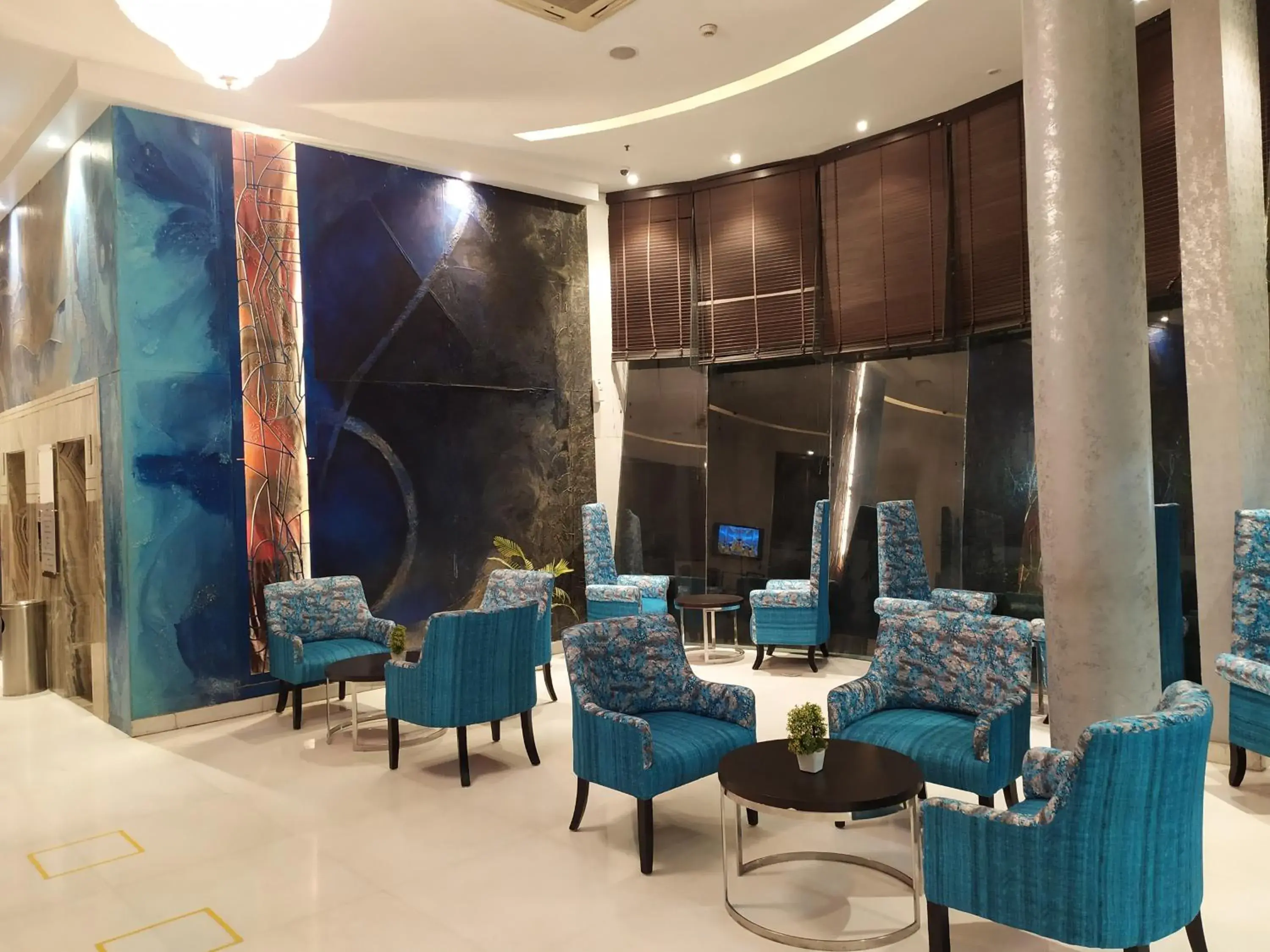Lobby or reception, Restaurant/Places to Eat in The Theme Hotel Jaipur