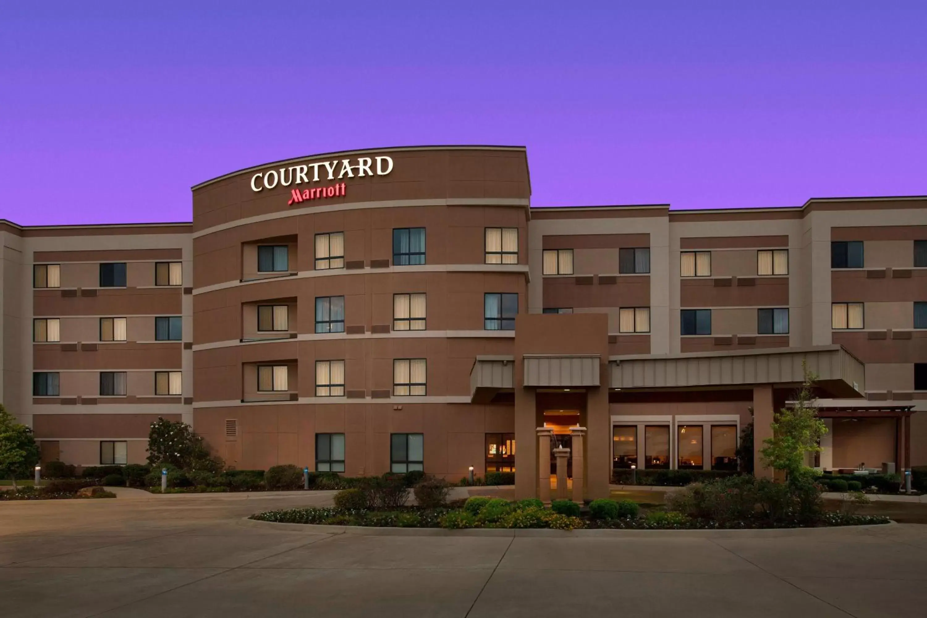 Property Building in Courtyard by Marriott Tyler