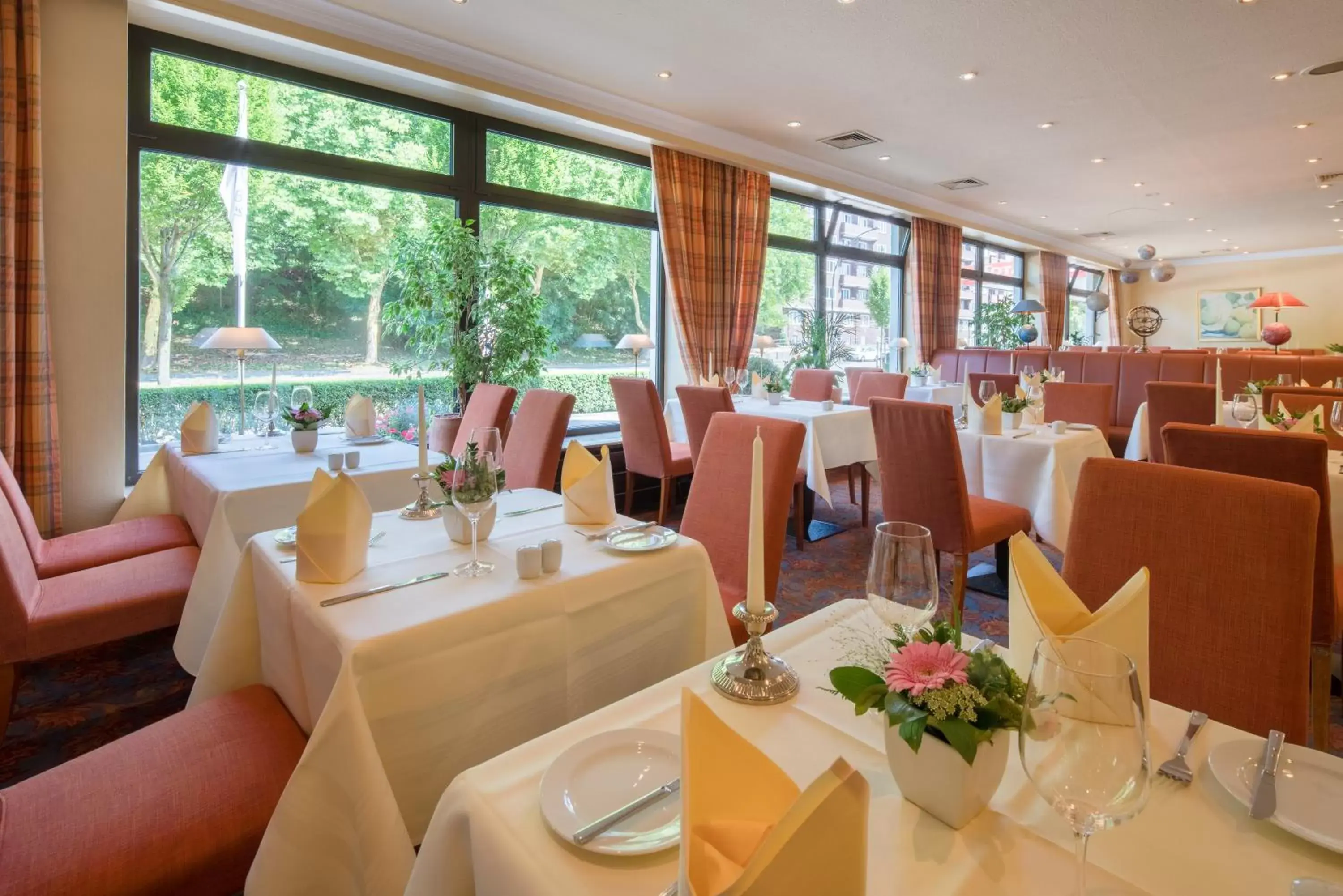 Restaurant/Places to Eat in Best Western Hotel Hamburg International