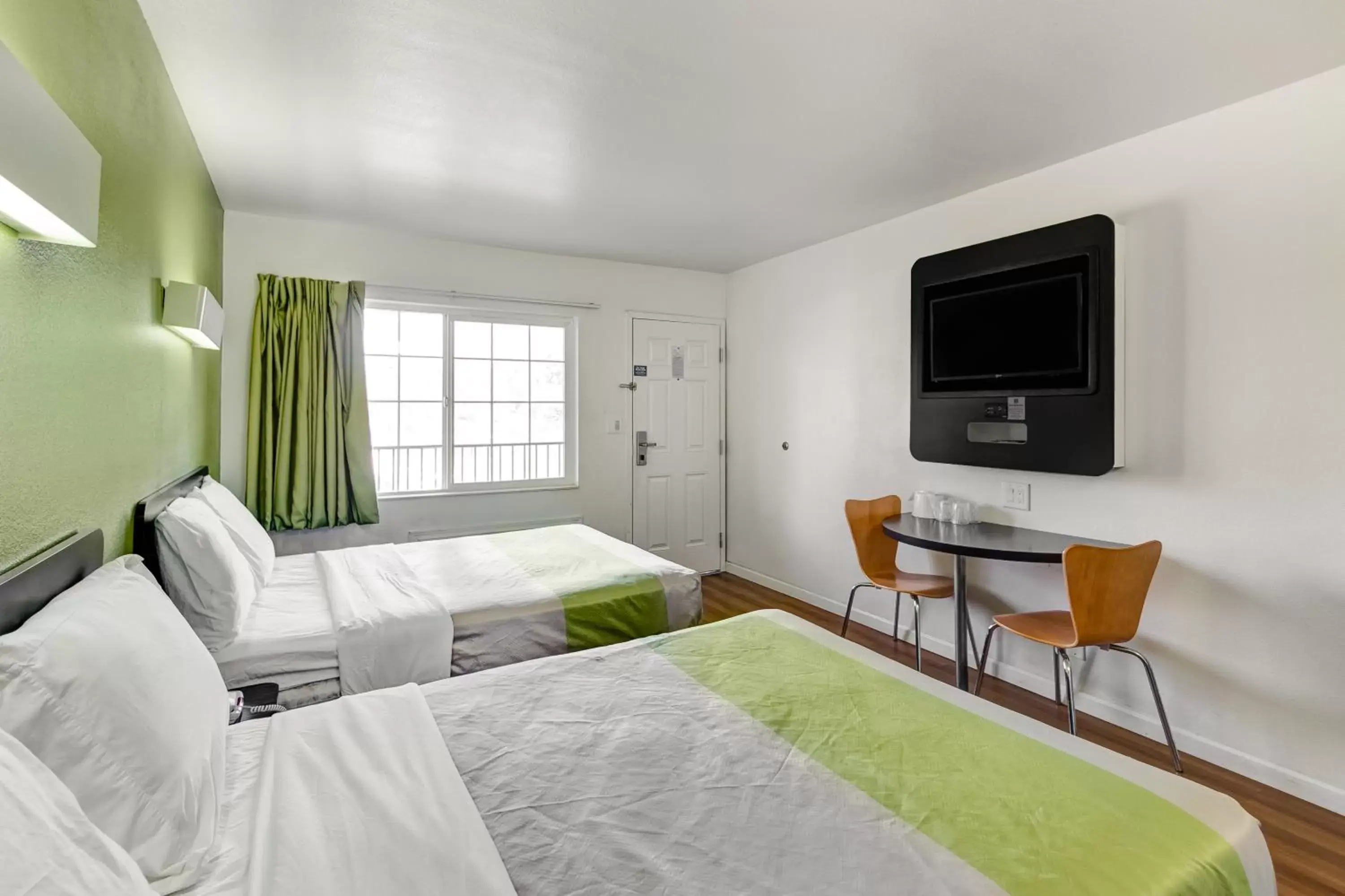 Bedroom, Bed in Motel 6-Visalia, CA