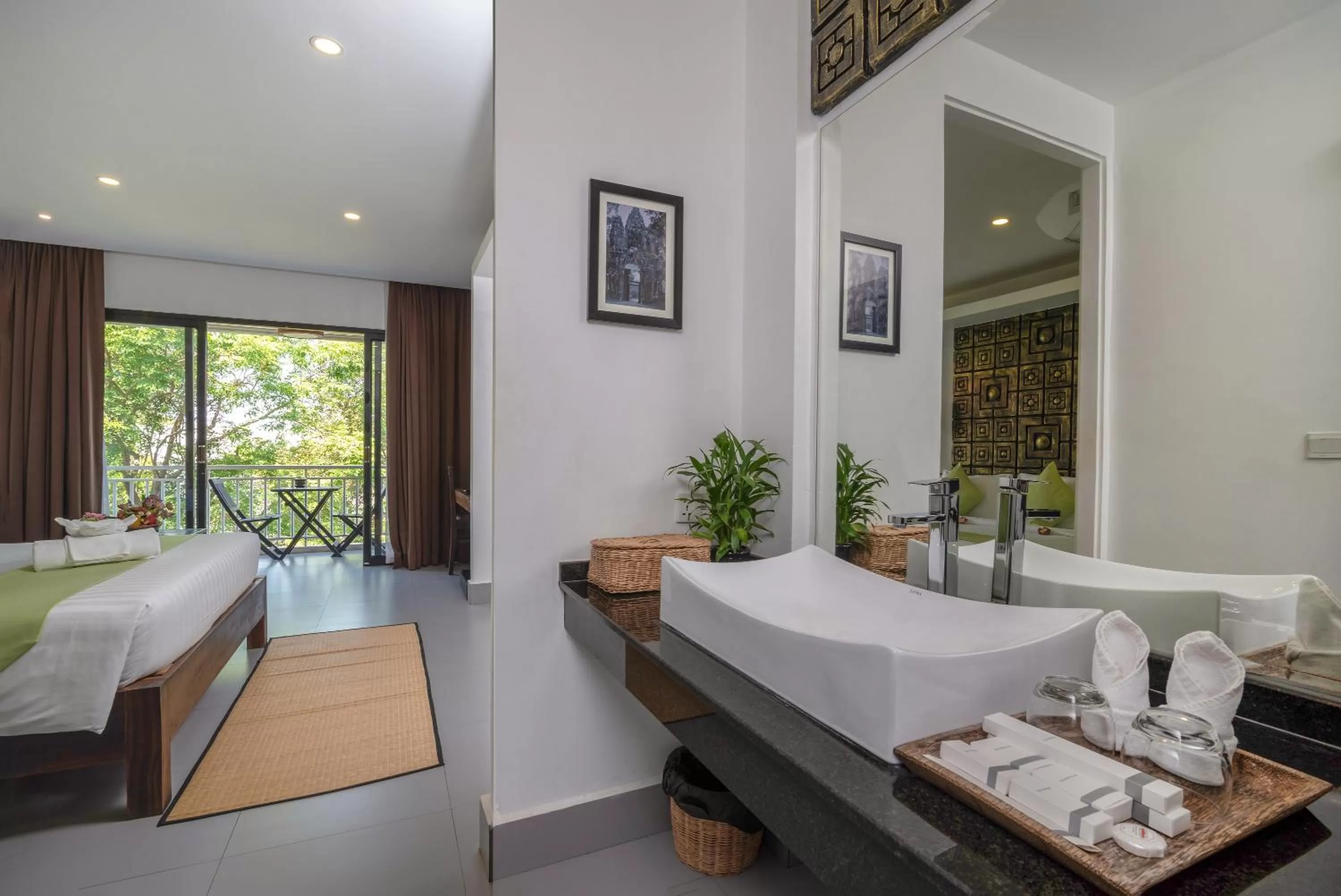 Photo of the whole room, Bathroom in Ladear Privilege Rooms