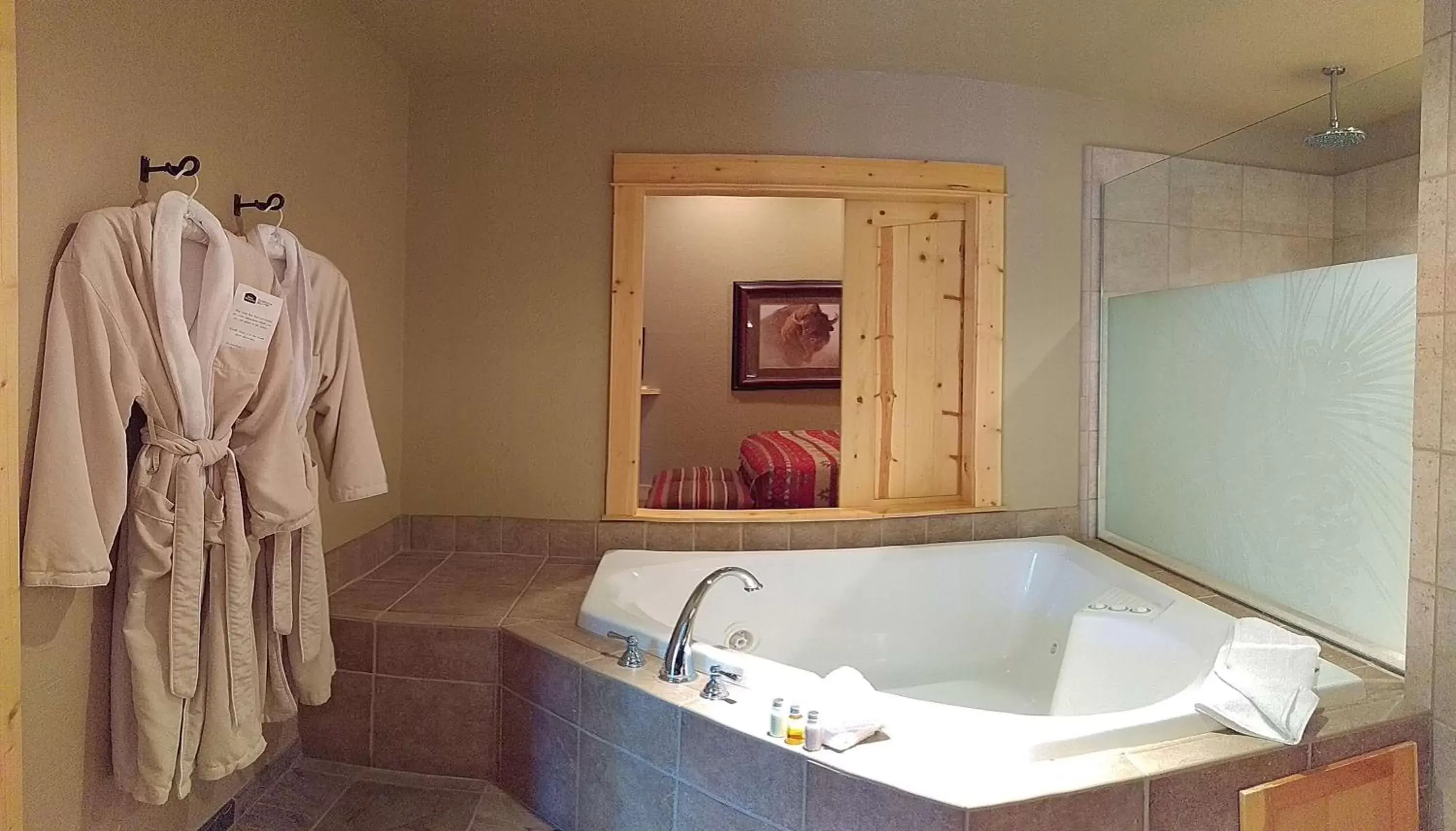 Spa and wellness centre/facilities, Bathroom in Best Western Ponderosa Lodge