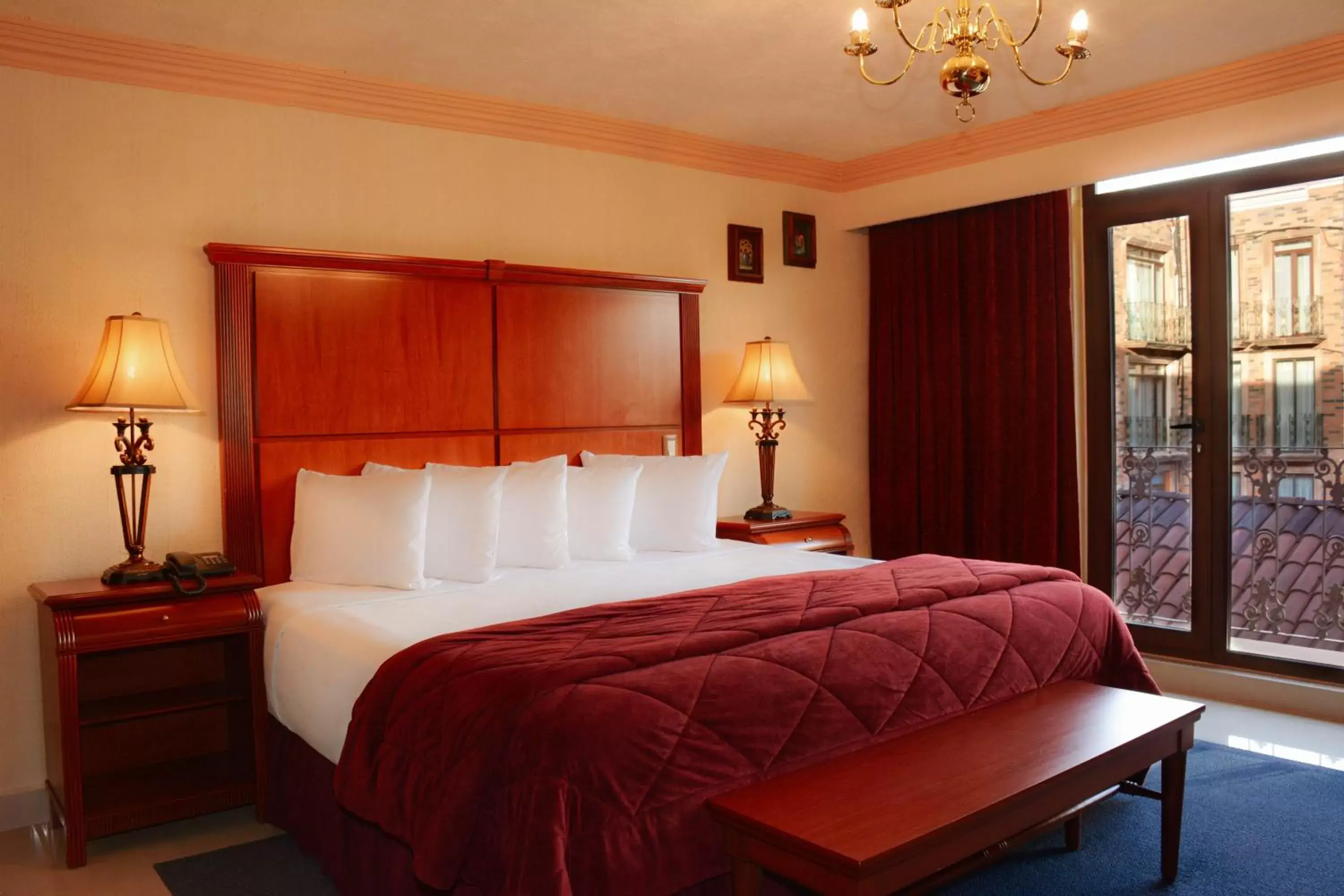Bedroom, Bed in Quinta del Rey Hotel