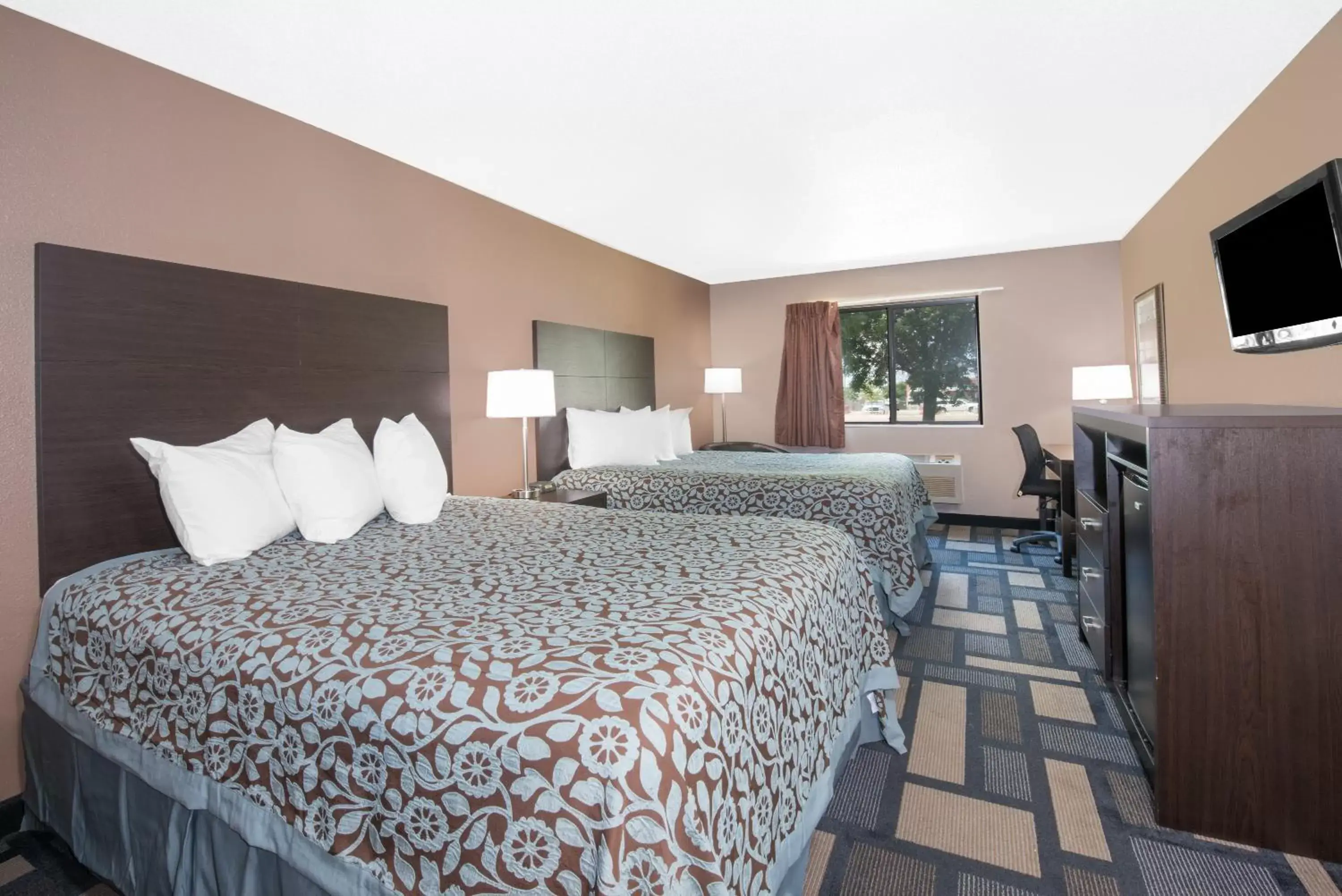 Photo of the whole room, Bed in Days Inn by Wyndham Watertown Photo of the whole room, Bed in Days Inn by Wyndham Watertown