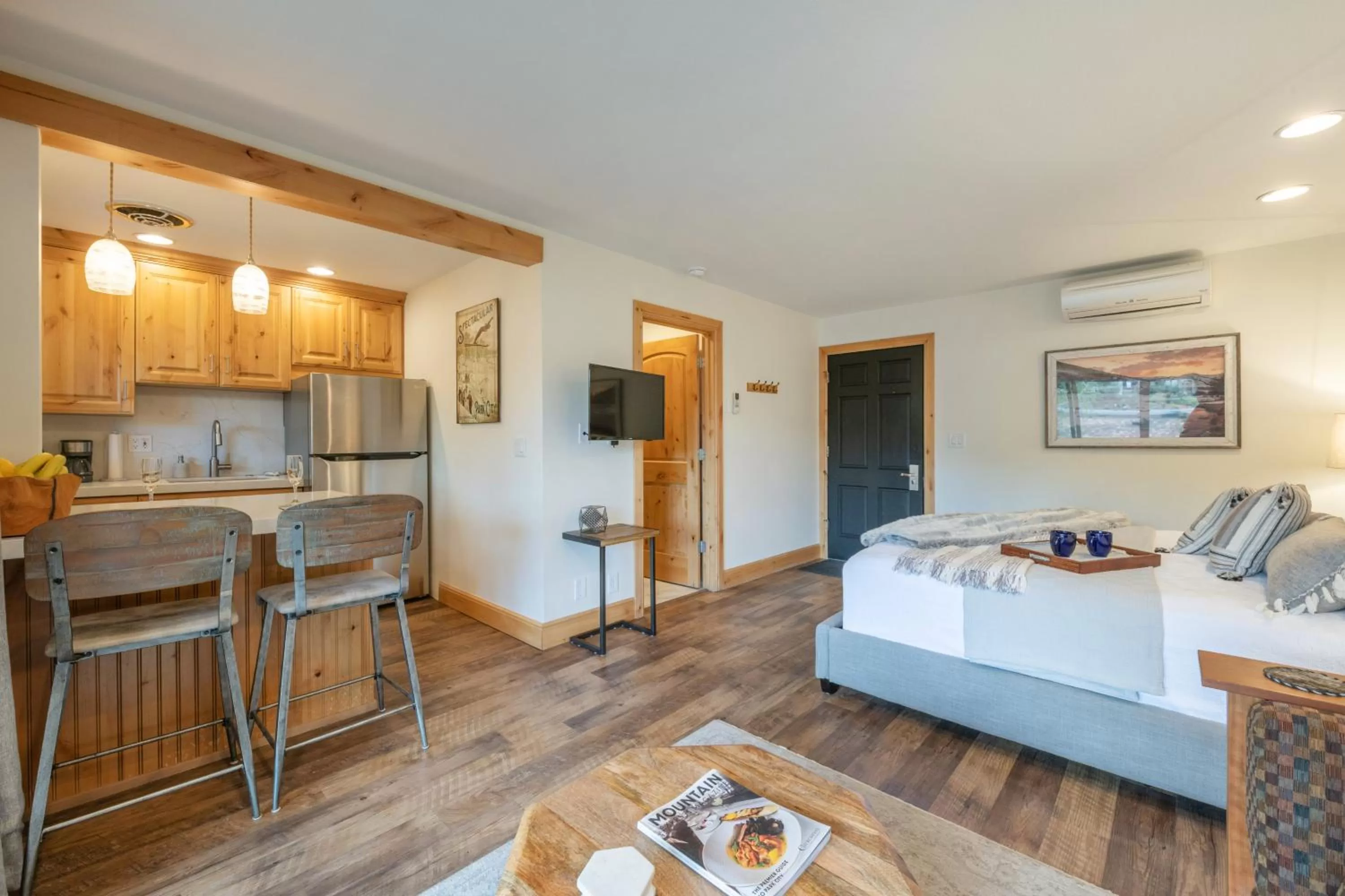 Bed in Treasure Mountain Inn