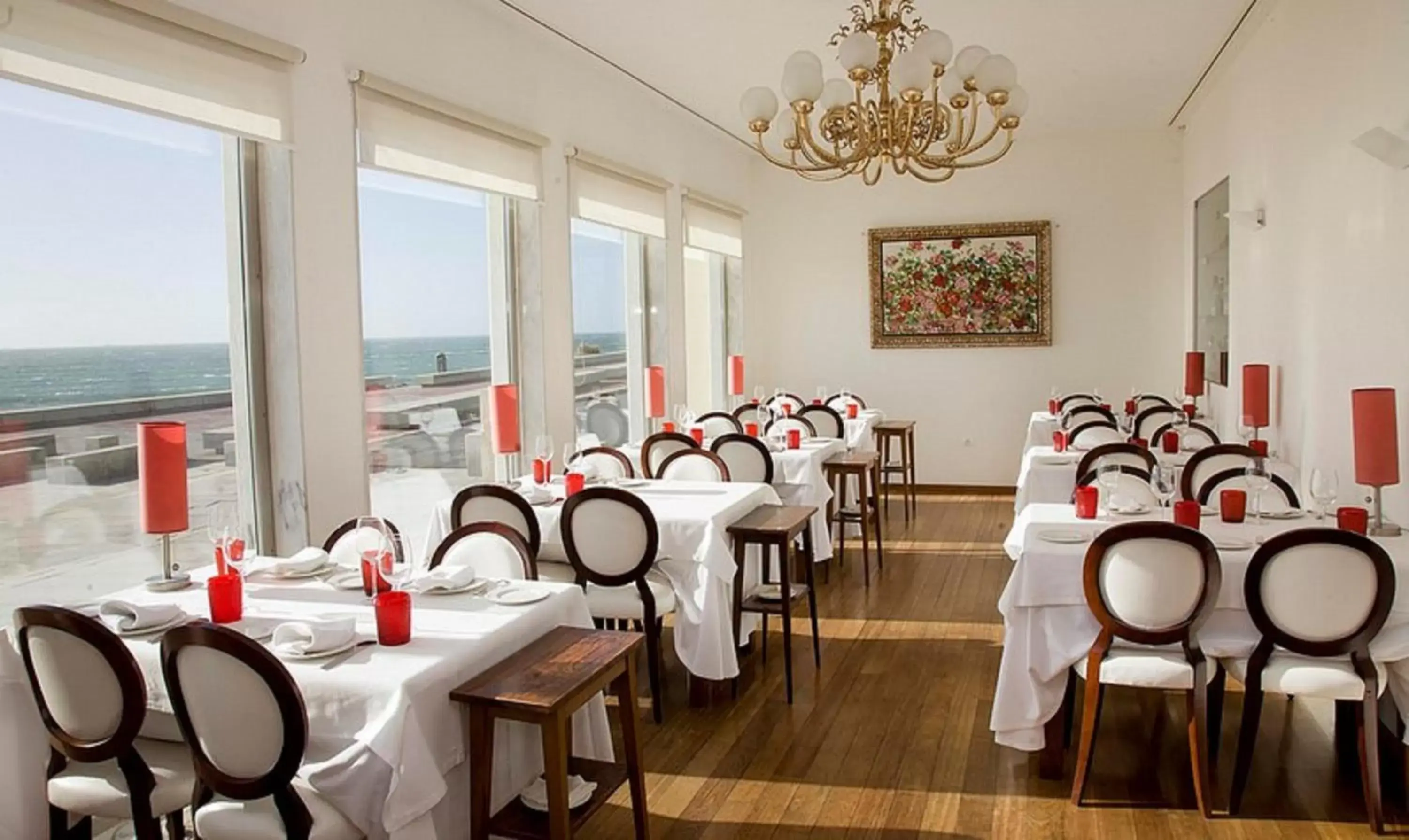 Restaurant/Places to Eat in Golden Tulip Porto Gaia Hotel & SPA