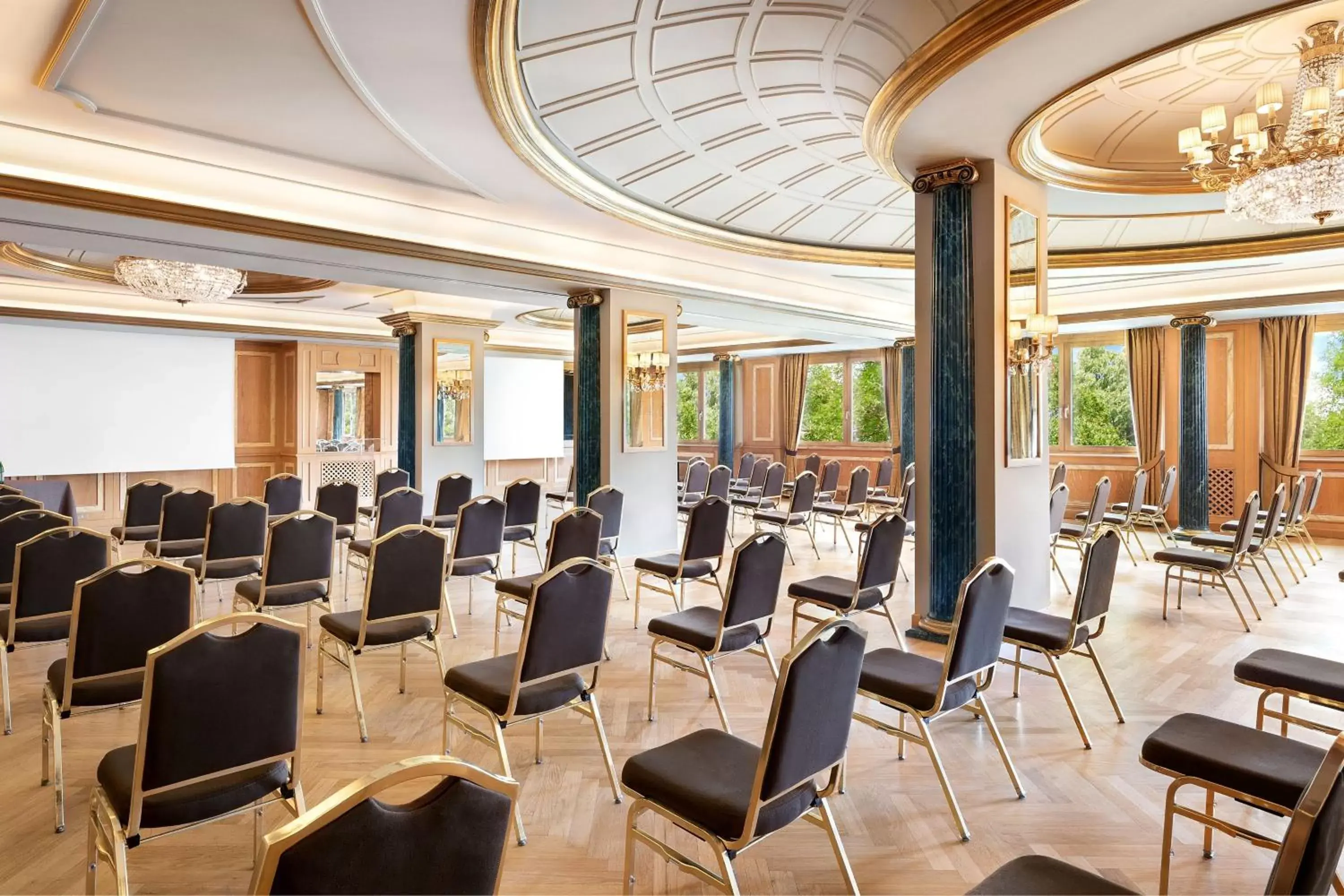 Meeting/conference room in The Westin Palace, Milan