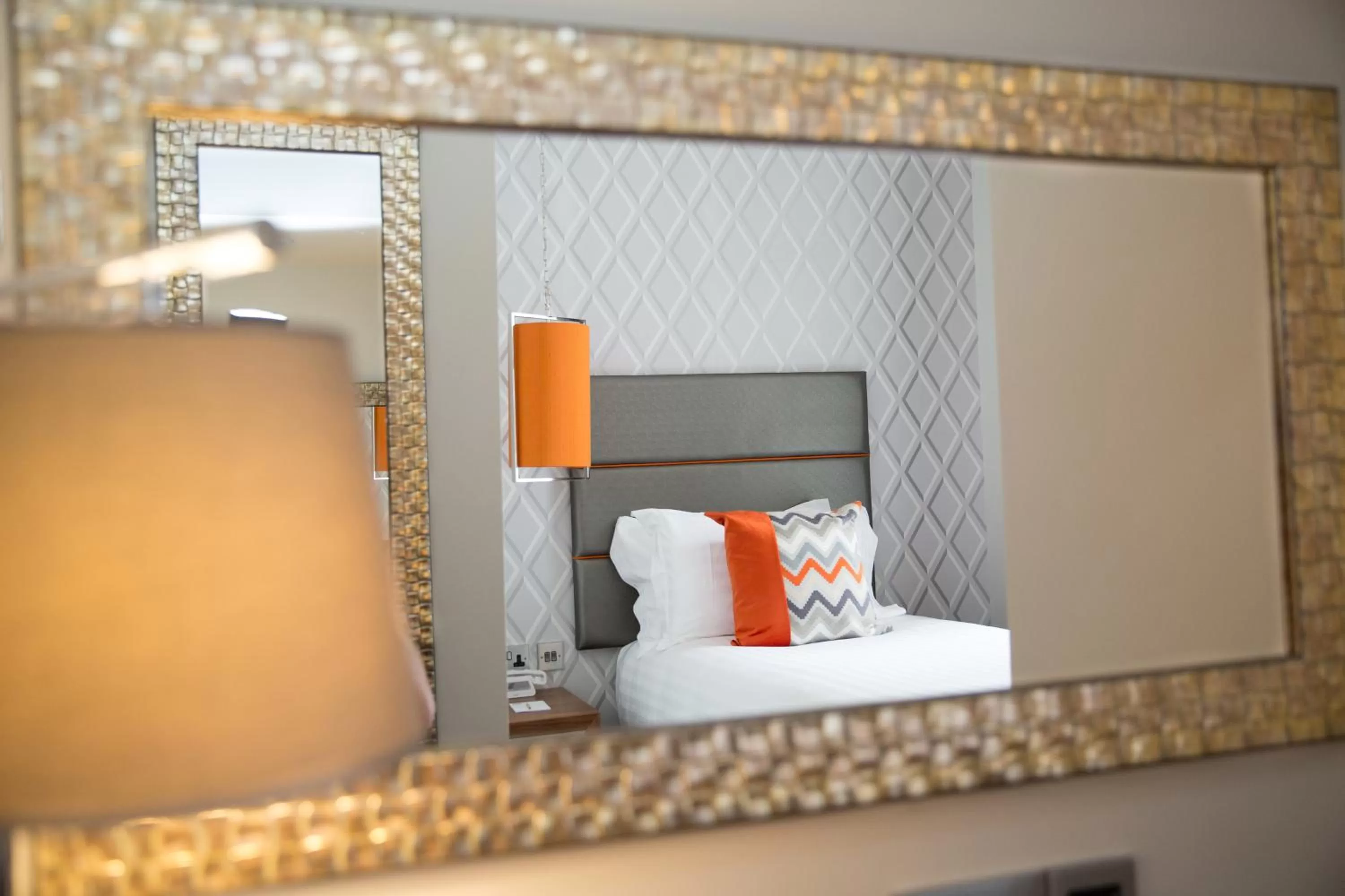 Single Room - Town in Inn on the Square