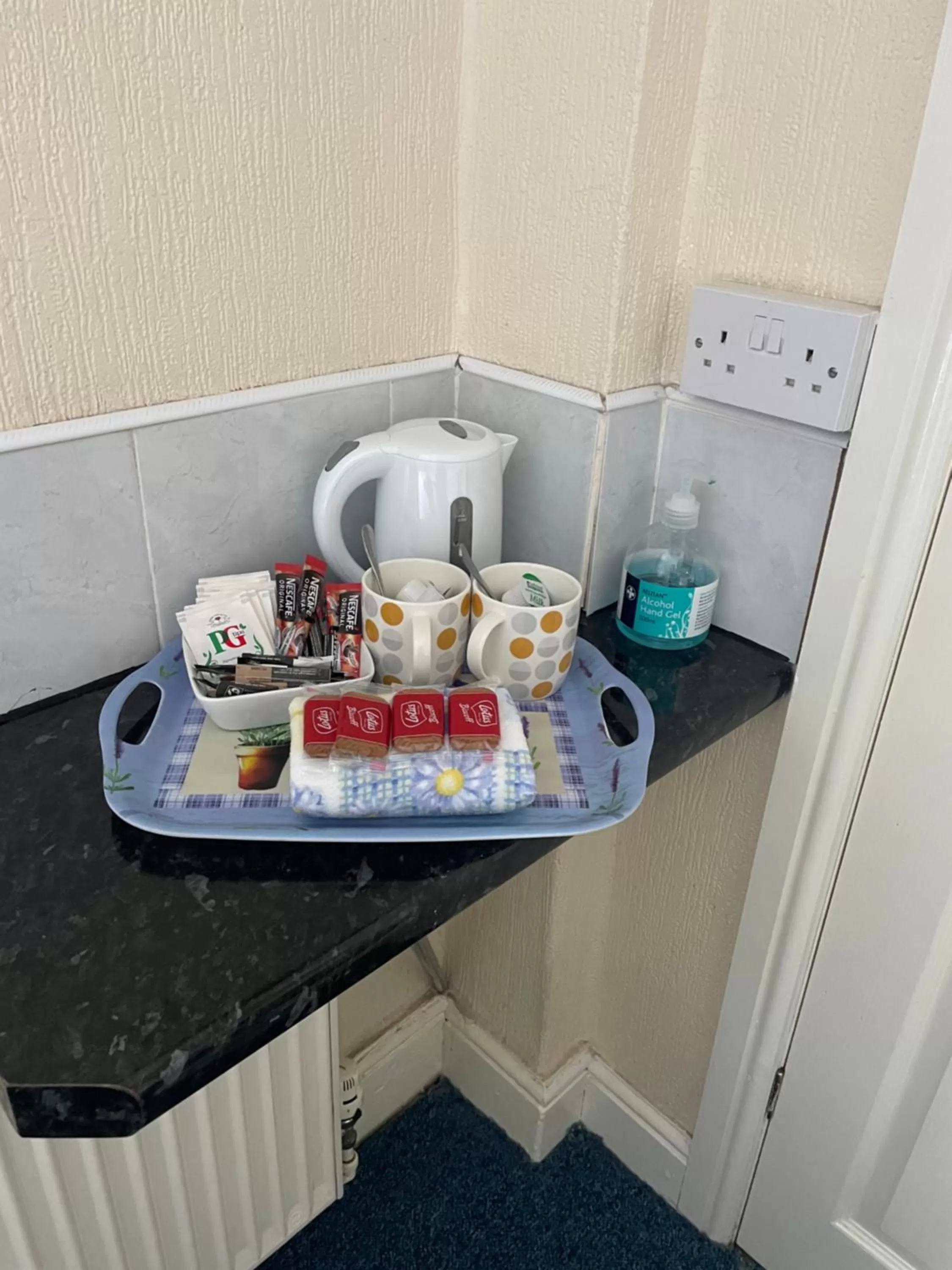 Kitchen/Kitchenette in Ivydene Guest House