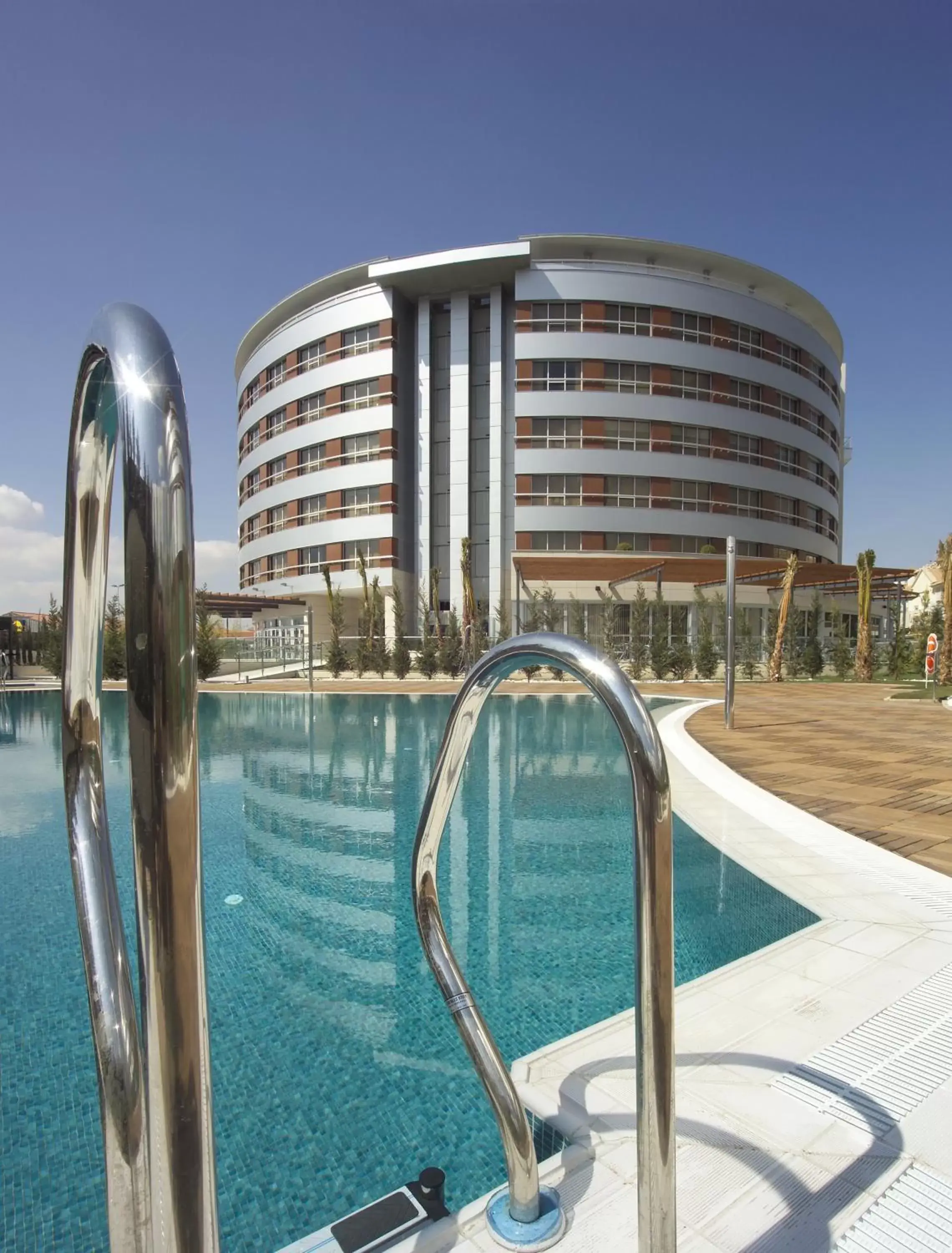 Swimming Pool in Hotel Abades Nevada Palace