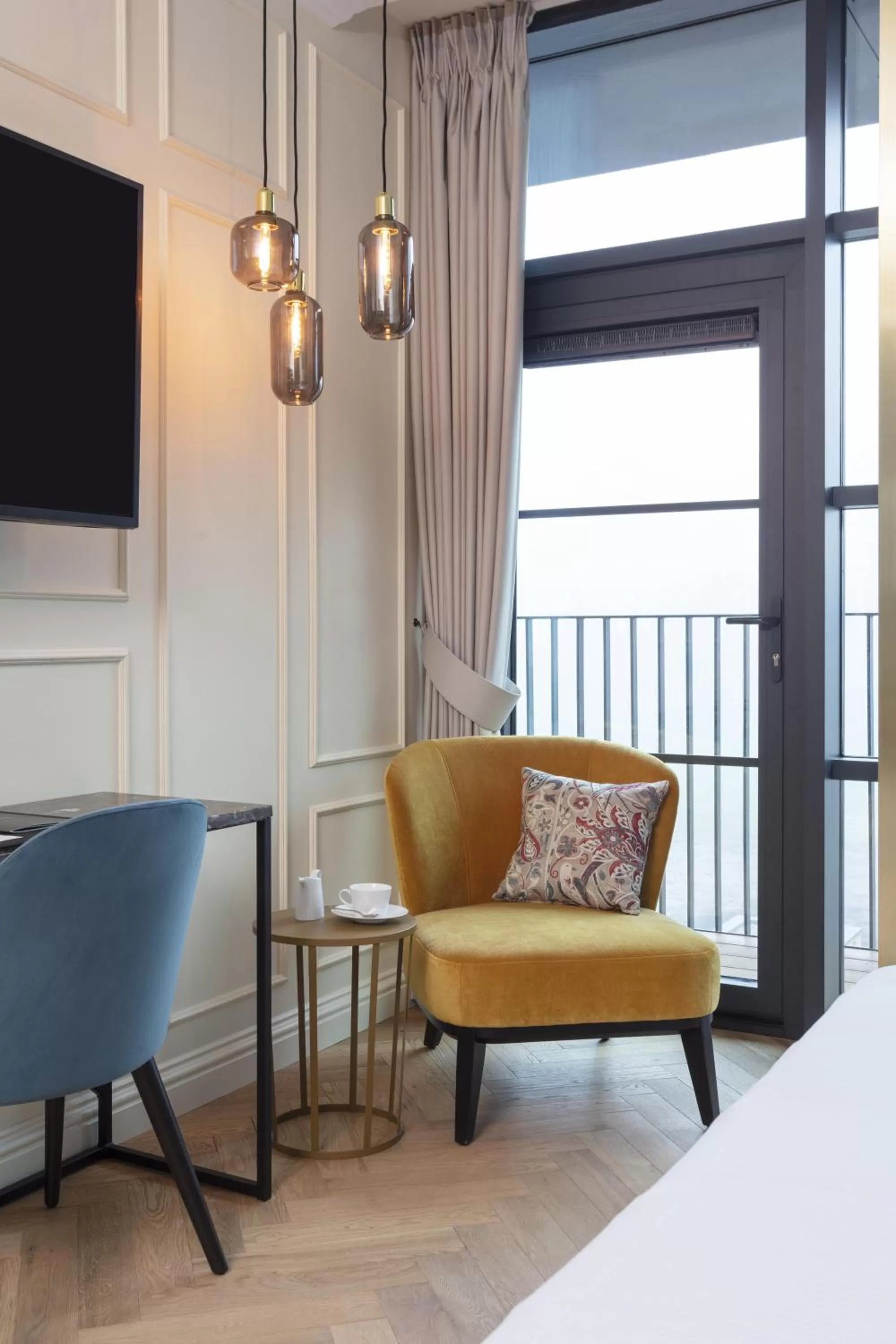 Seating area in SCHLOSS Roxburghe, part of Destination by Hyatt