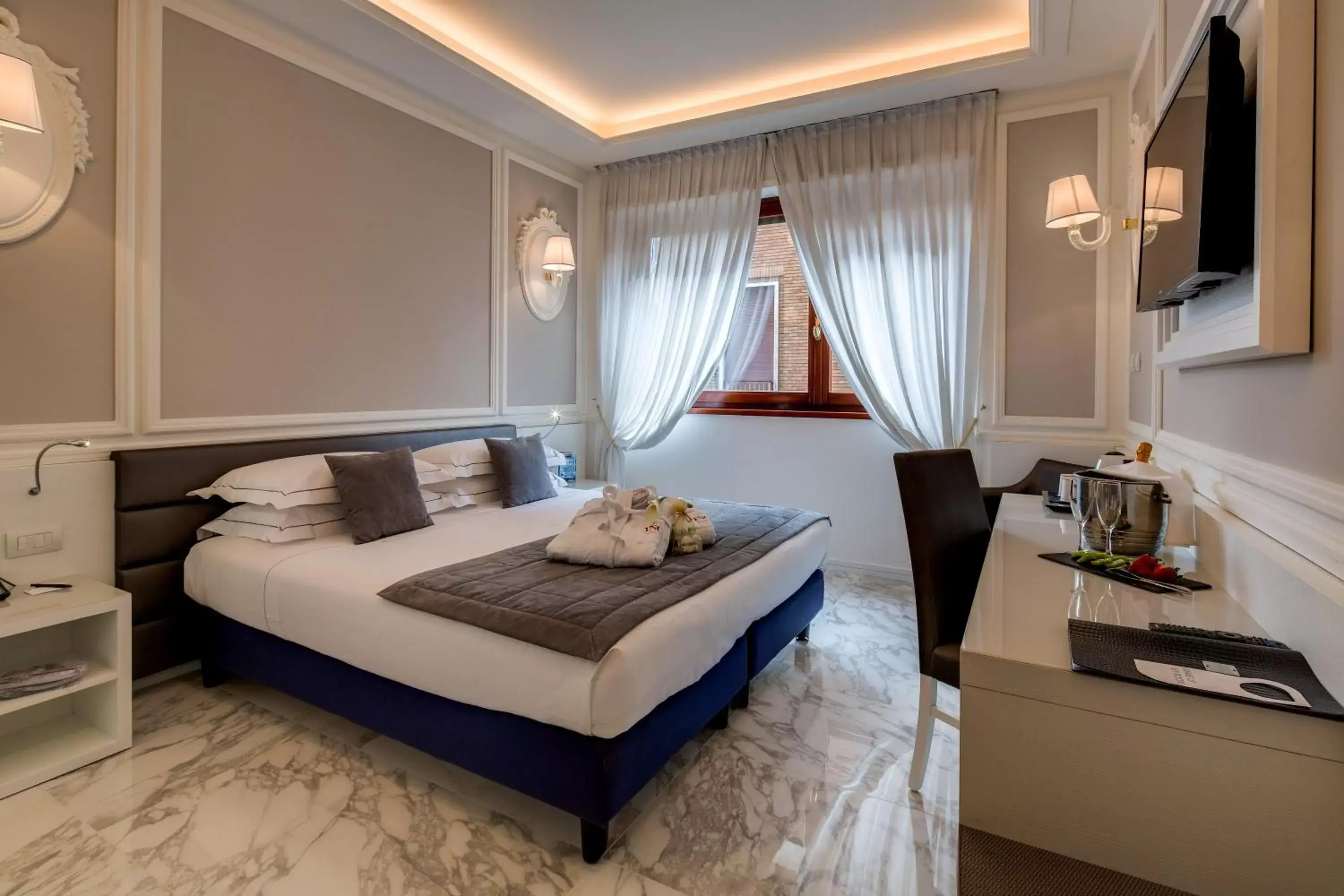 Photo of the whole room, Bed in Grande Albergo Roma Photo of the whole room, Bed in Grande Albergo Roma