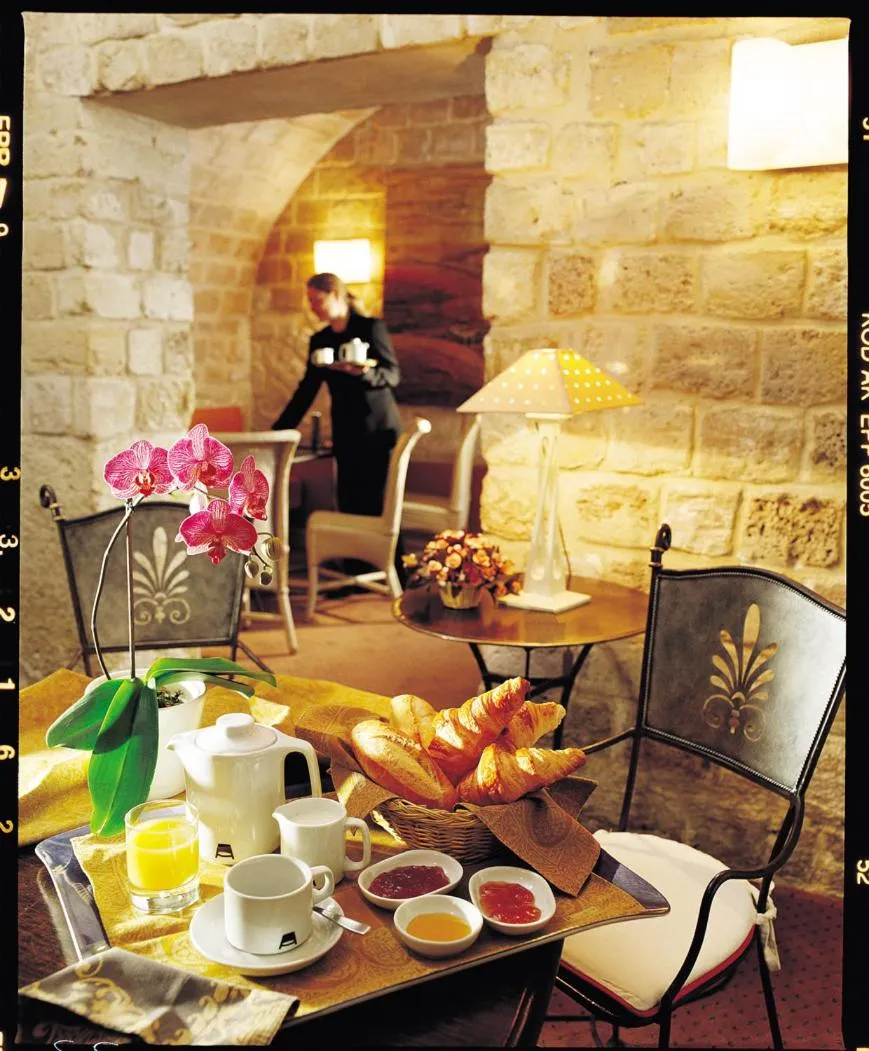 Breakfast in HOTEL ALISON