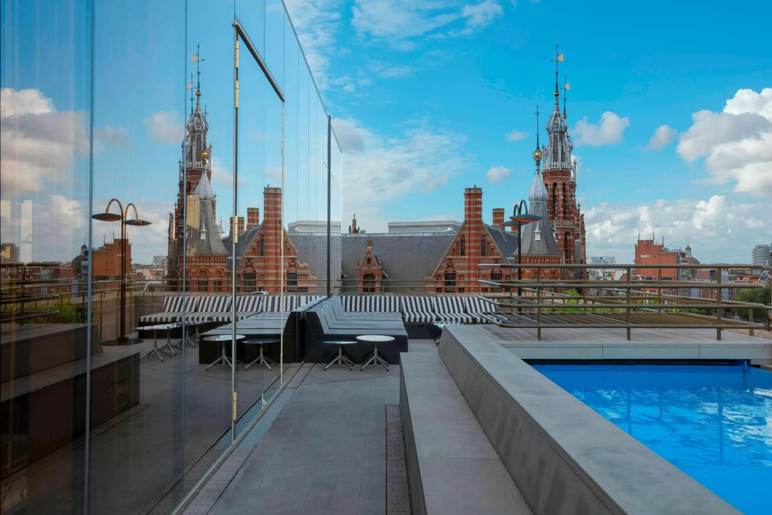 Swimming pool in W Amsterdam