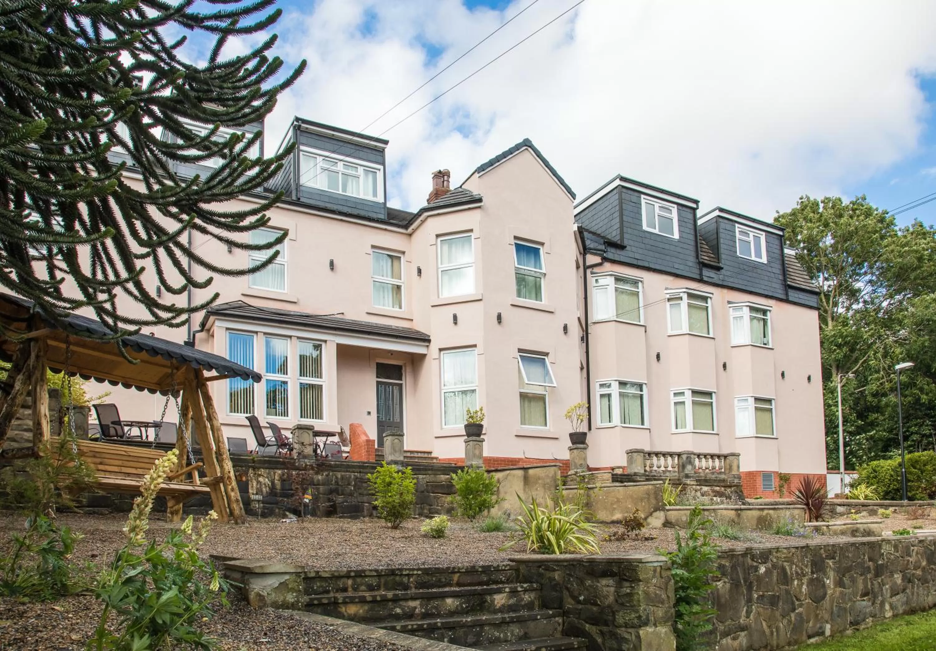 Property building in High Bank Hotel