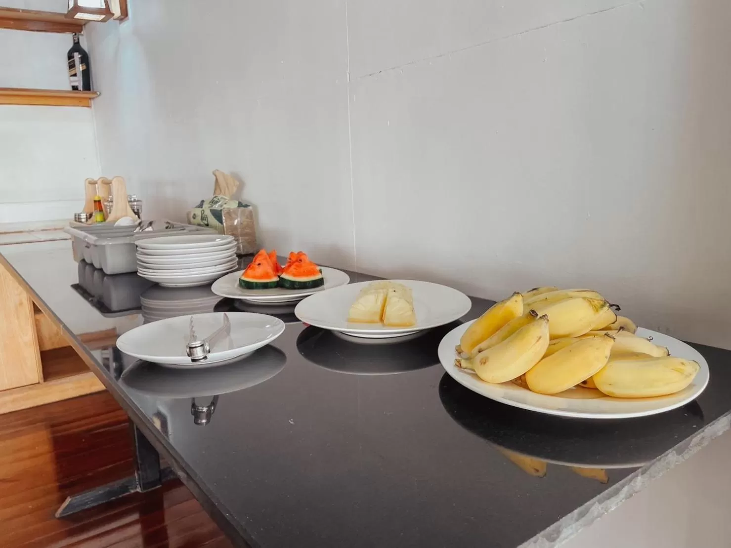 Breakfast in Hotel De Khuvieng