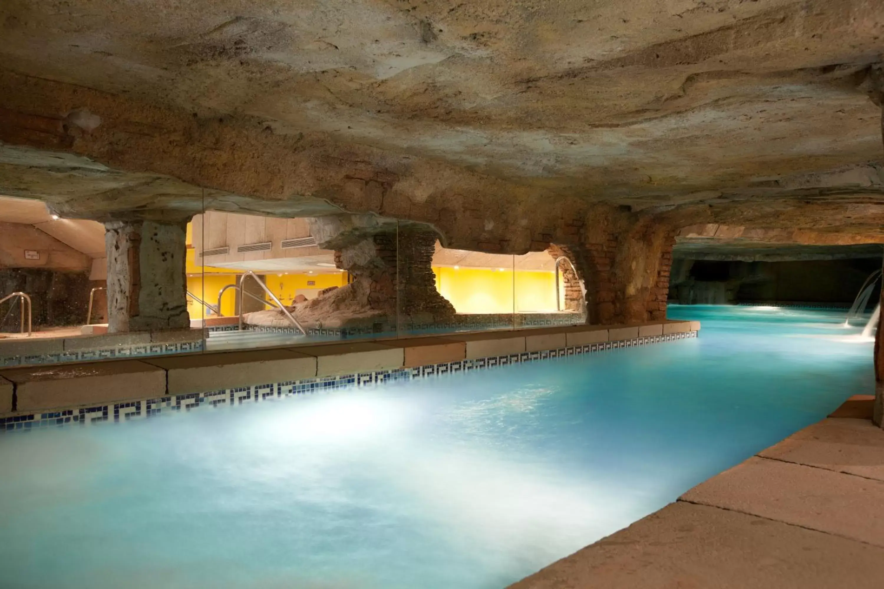 Hot Spring Bath, Swimming Pool in Senator Cádiz Spa Hotel