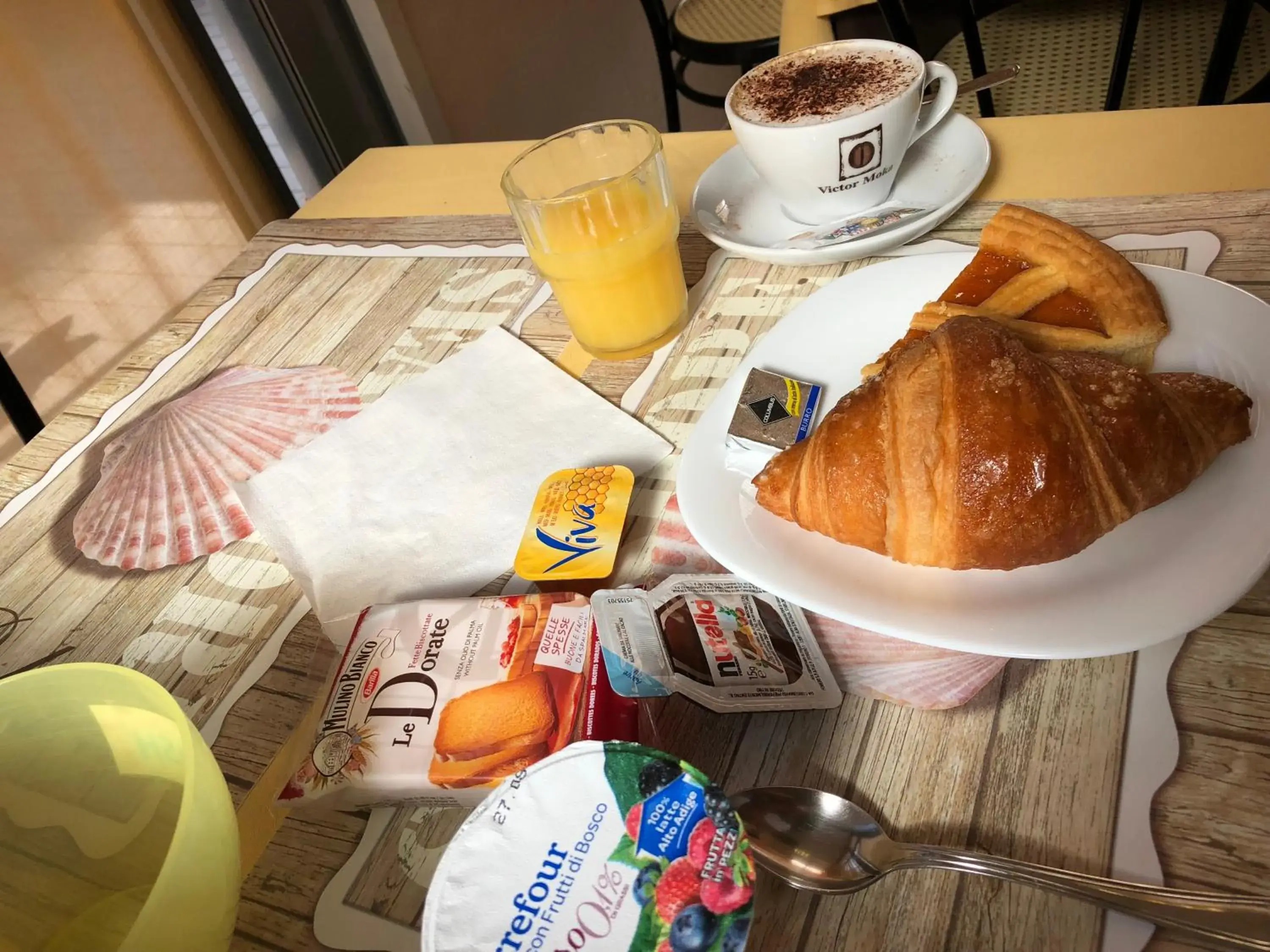 Breakfast in Hotel La Caravella