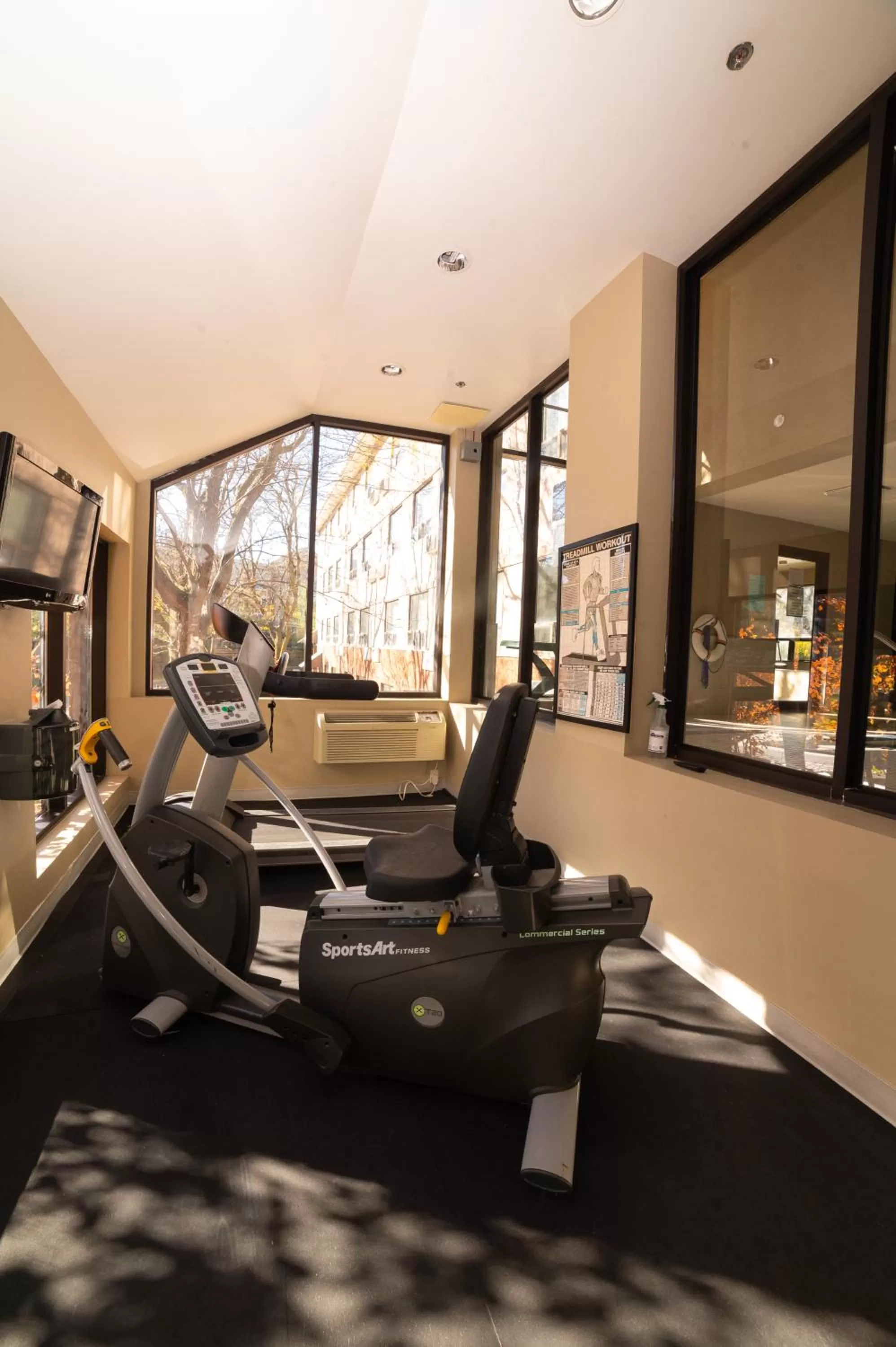 Fitness centre/facilities in Quality Hotel