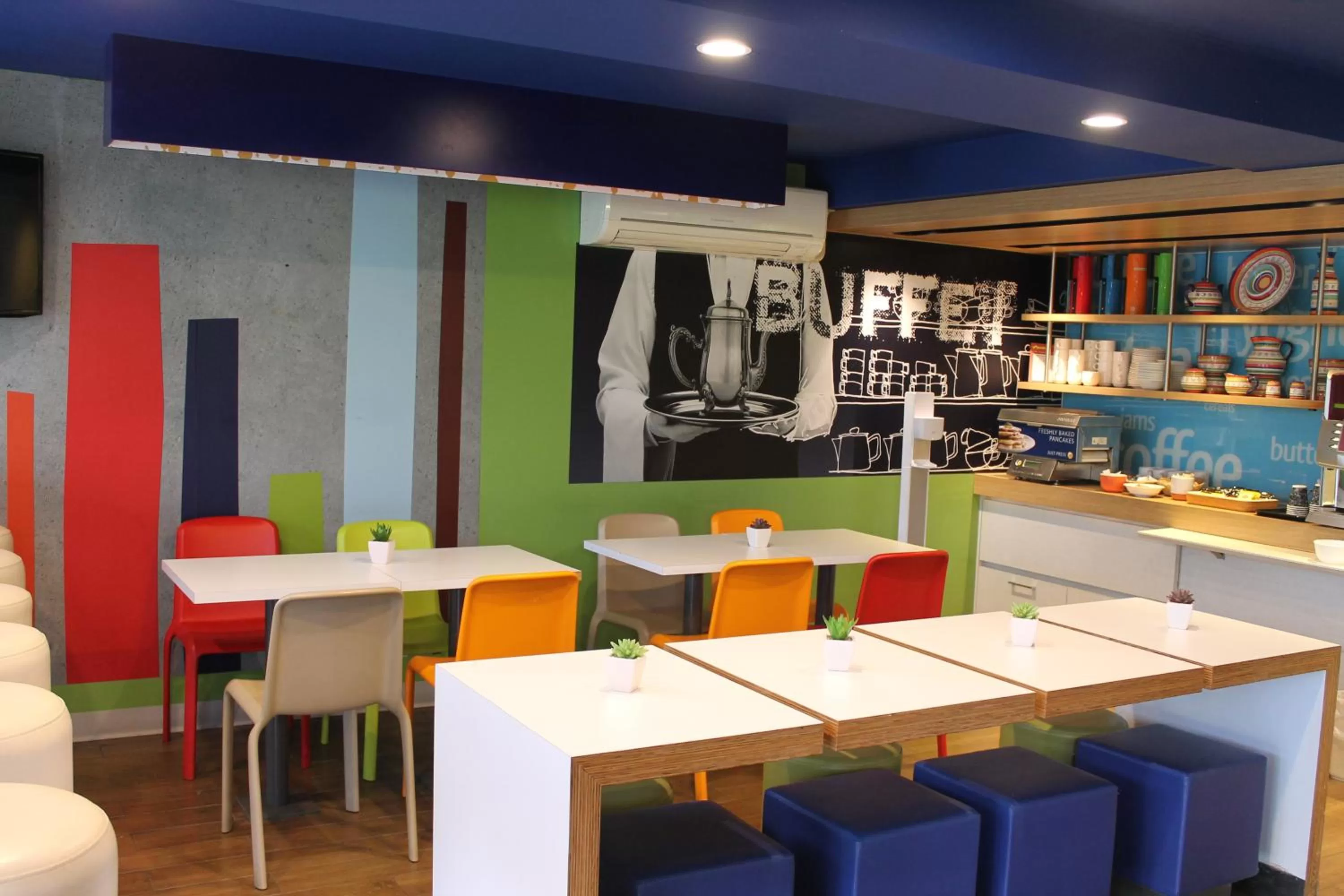 Restaurant/places to eat in ibis Budget - Melbourne Airport