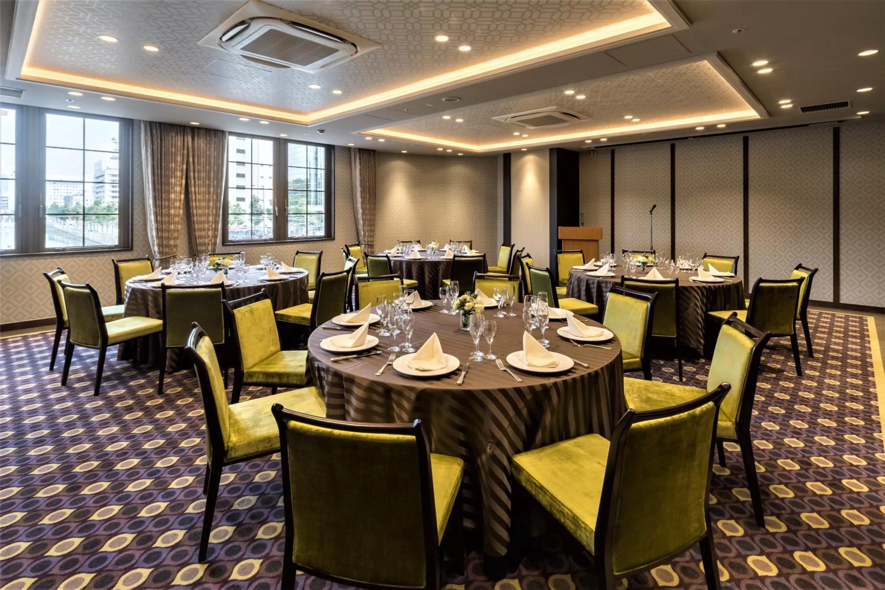 Banquet/Function facilities in HOTEL MYSTAYS Matsuyama