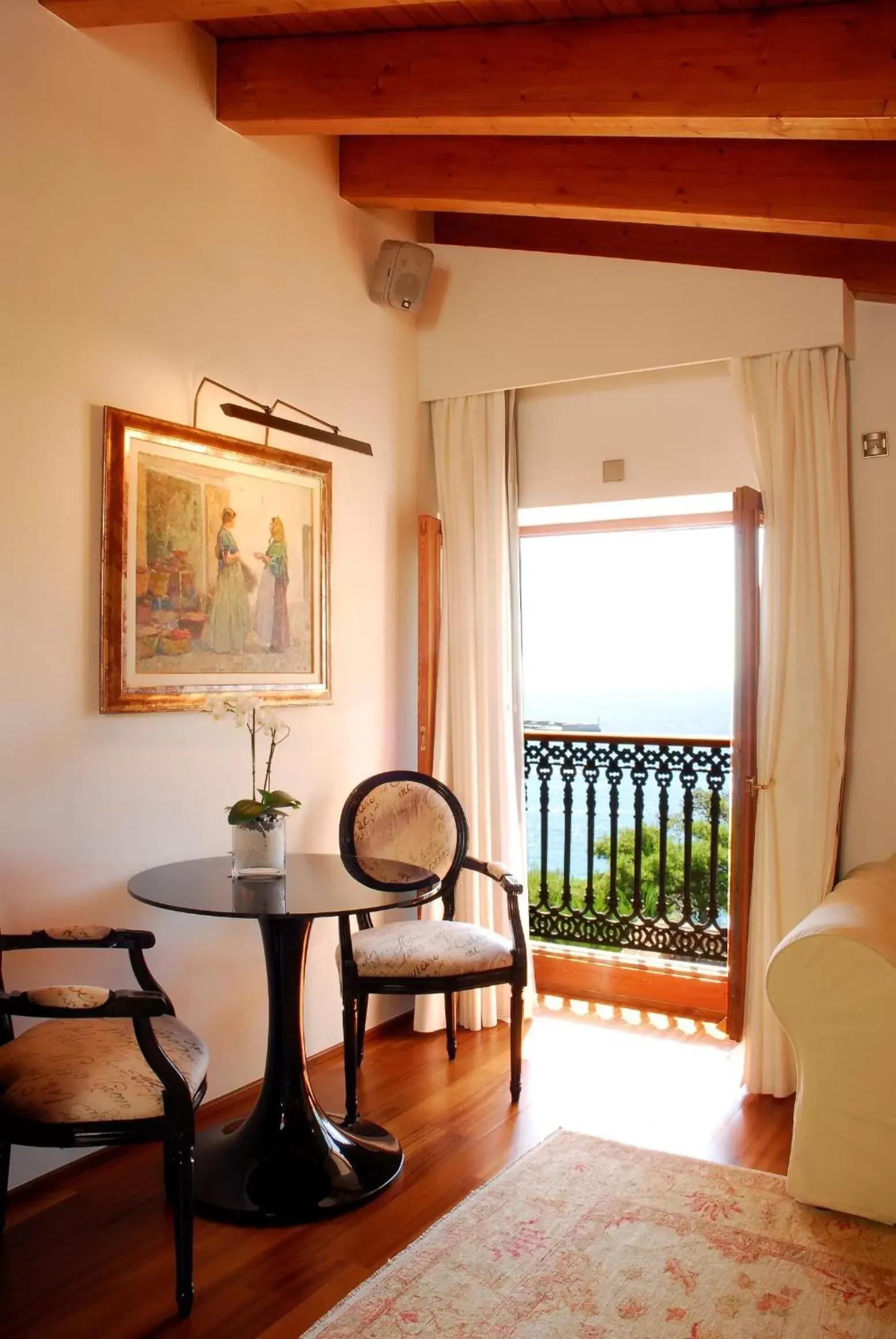 Balcony/Terrace, Seating Area in Mirador de Dalt Vila-Relais & Chateaux