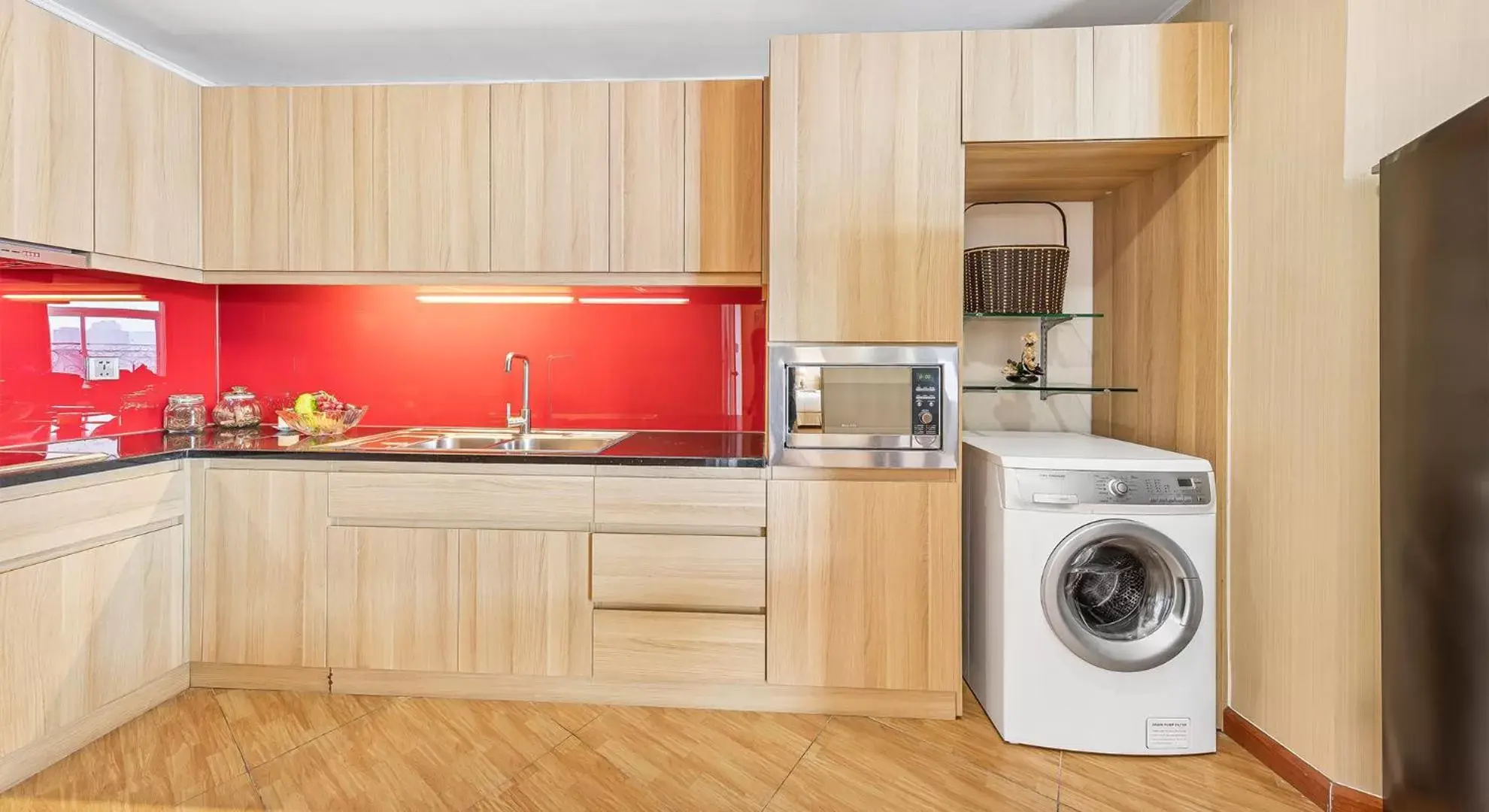 washing machine, Kitchen/Kitchenette in Super Hotel Candle