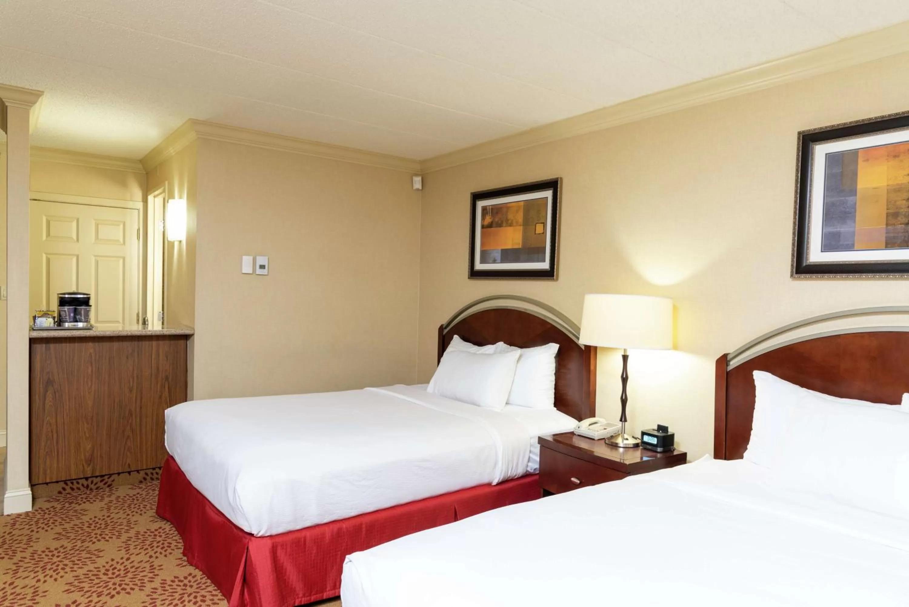 Bed in DoubleTree by Hilton Hotel Grand Rapids Airport