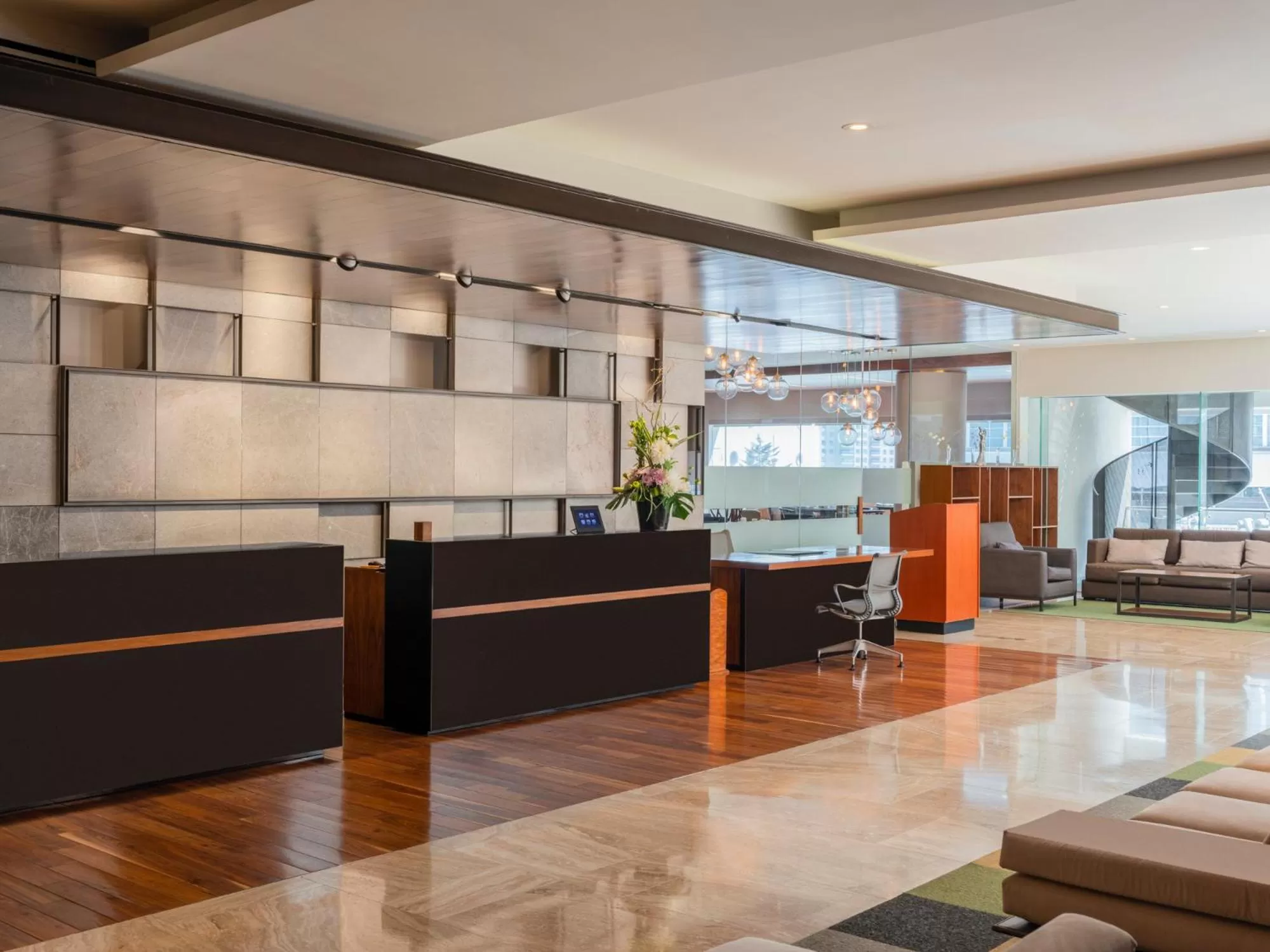 Lobby or reception in The Paragon Hotel Mexico Santa Fe By Accor
