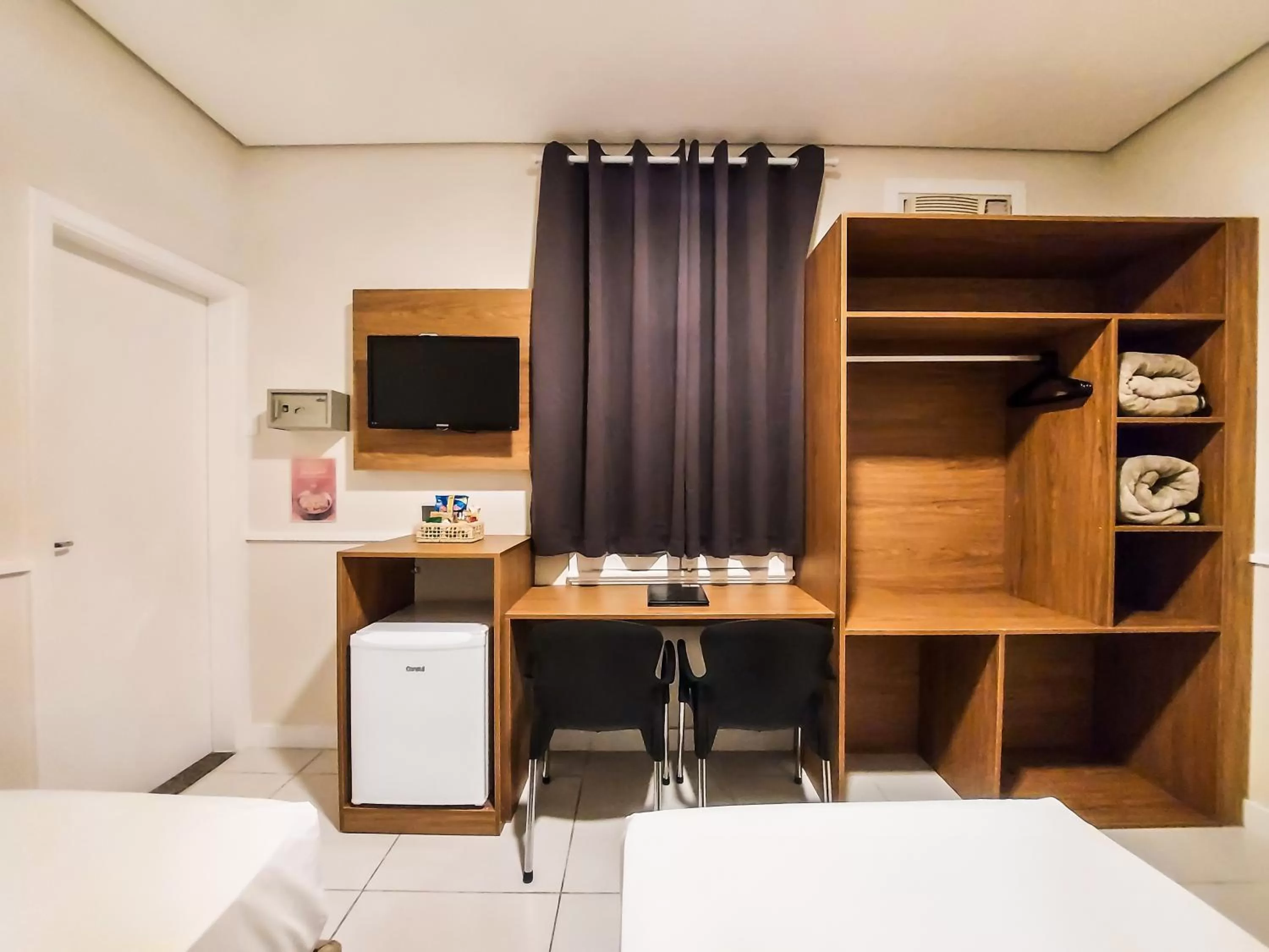 View (from property/room), Bed in Hotel Itamarati Centro-República