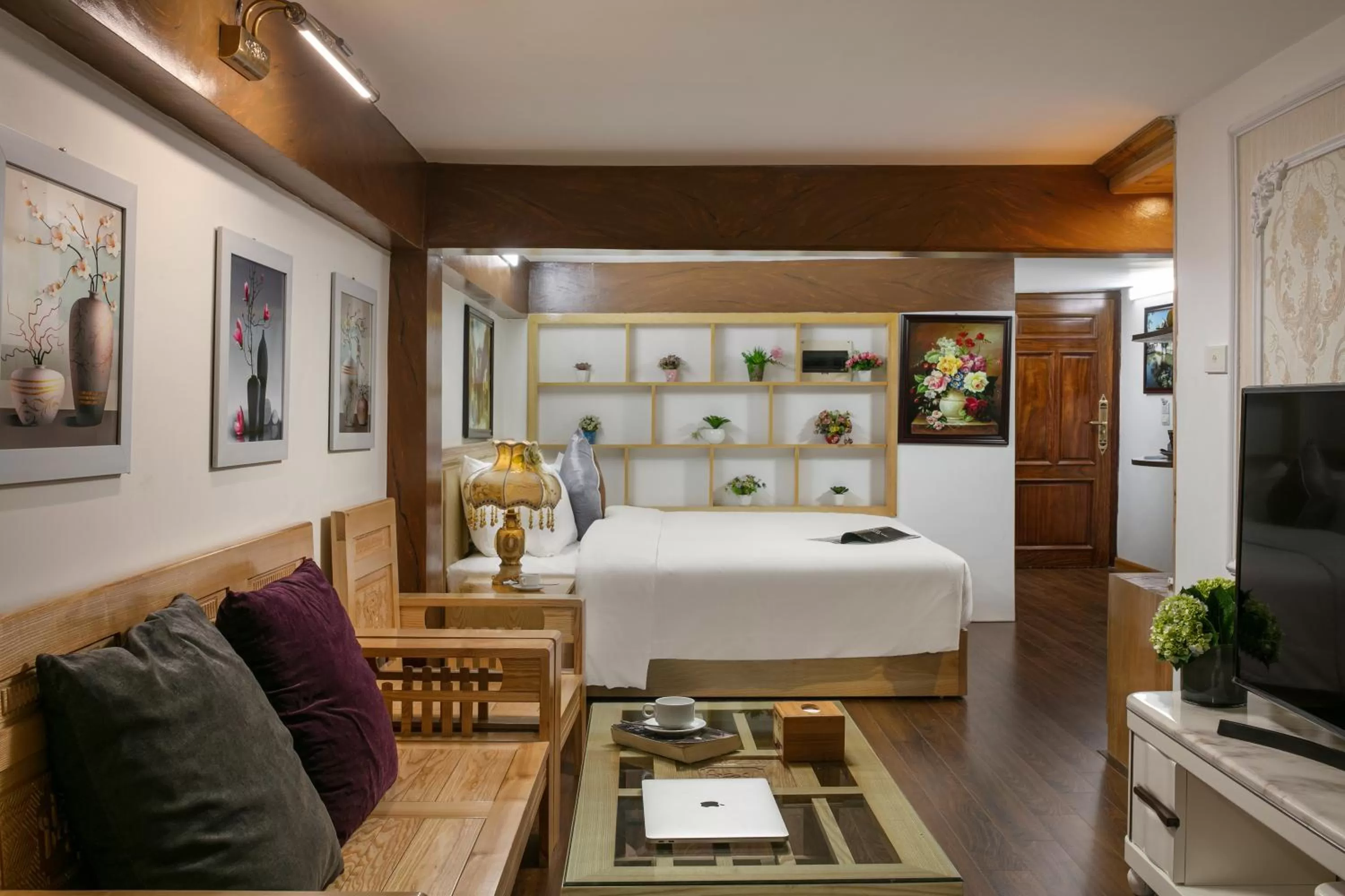 Bed in TrangTrang Boutique Hotel