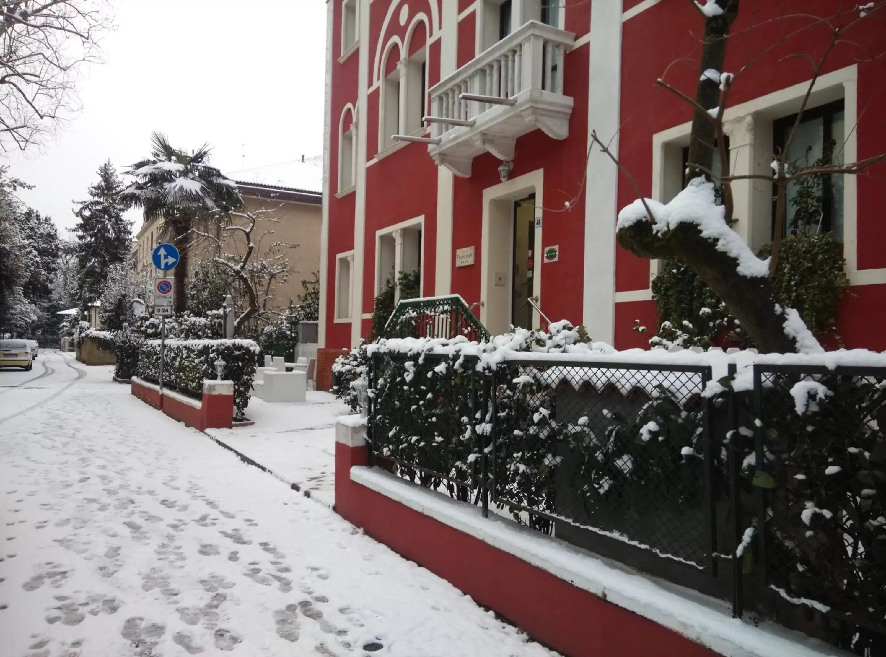 Property building, Winter in Hotel Villa Pannonia