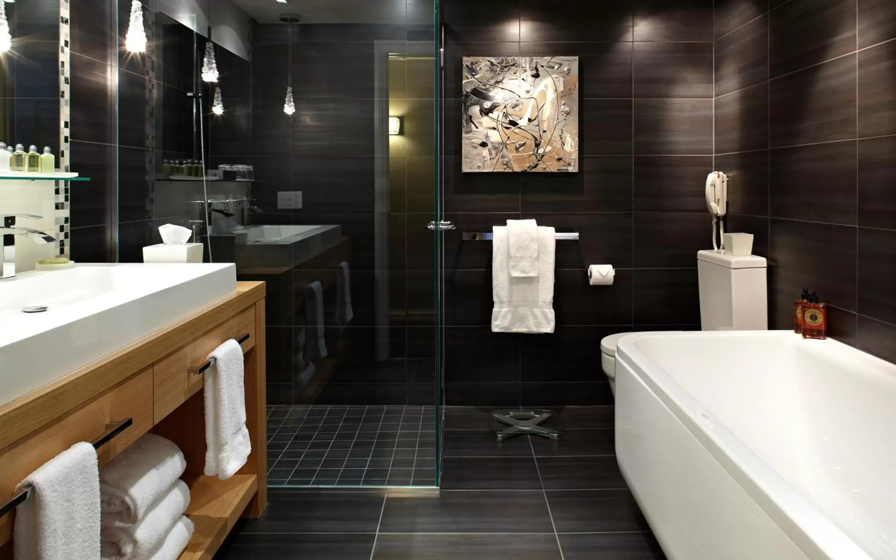 Bathroom in InterContinental Montreal, an IHG Hotel