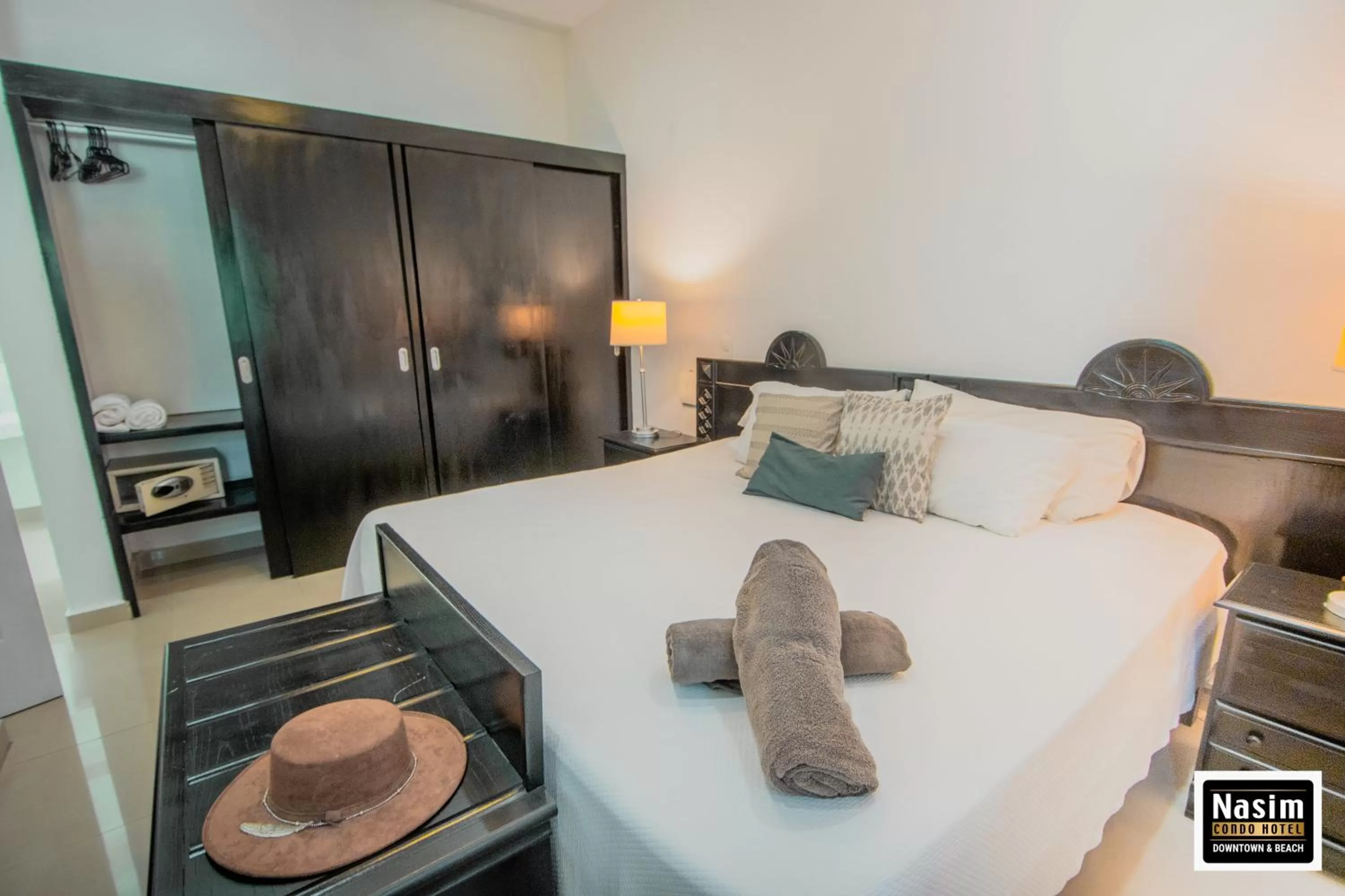 Bed in Nasim Condo Hotel con acceso BEACH CLUB GRATIS, metros 5th AVENIDA