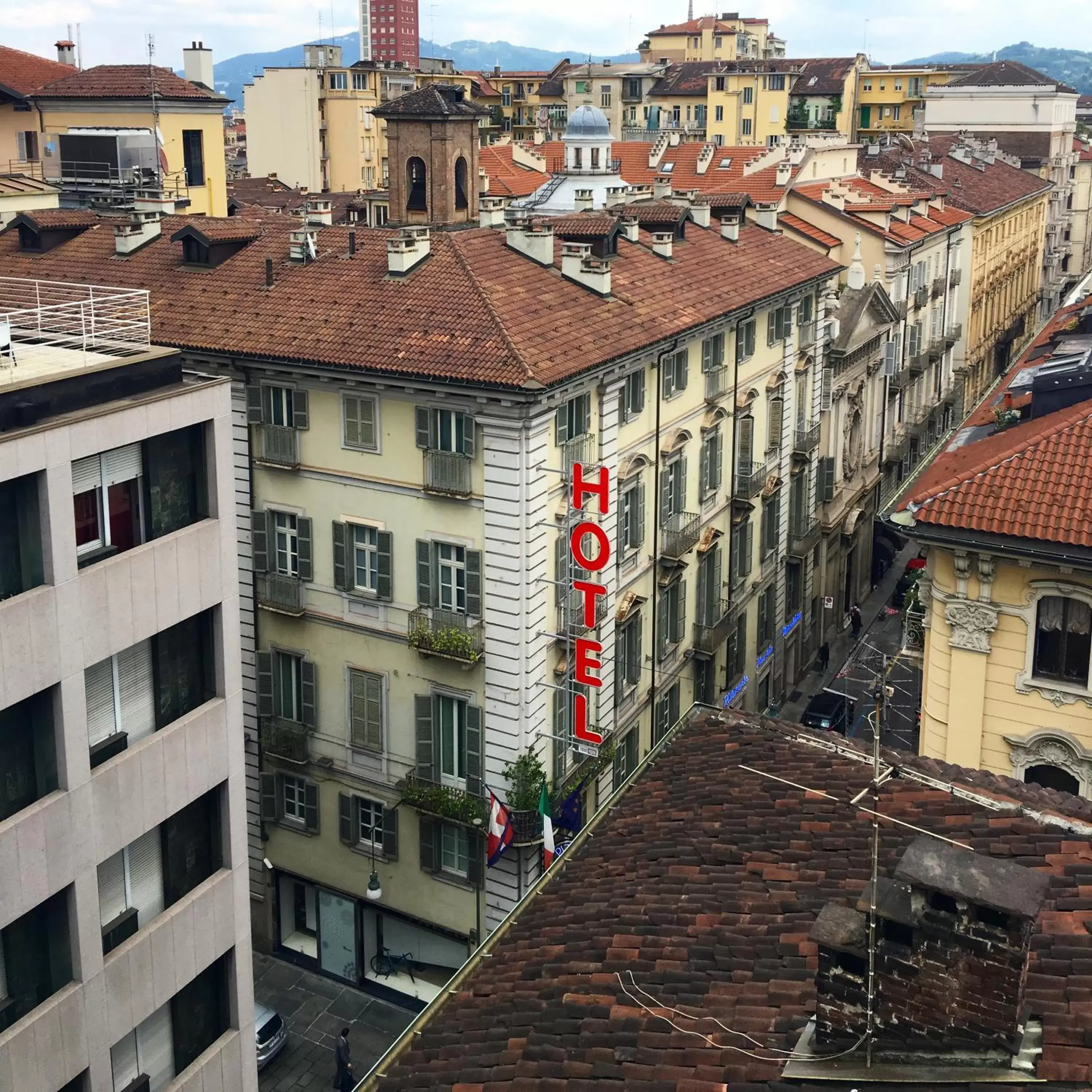 Bird's eye view in Le Petit Hotel