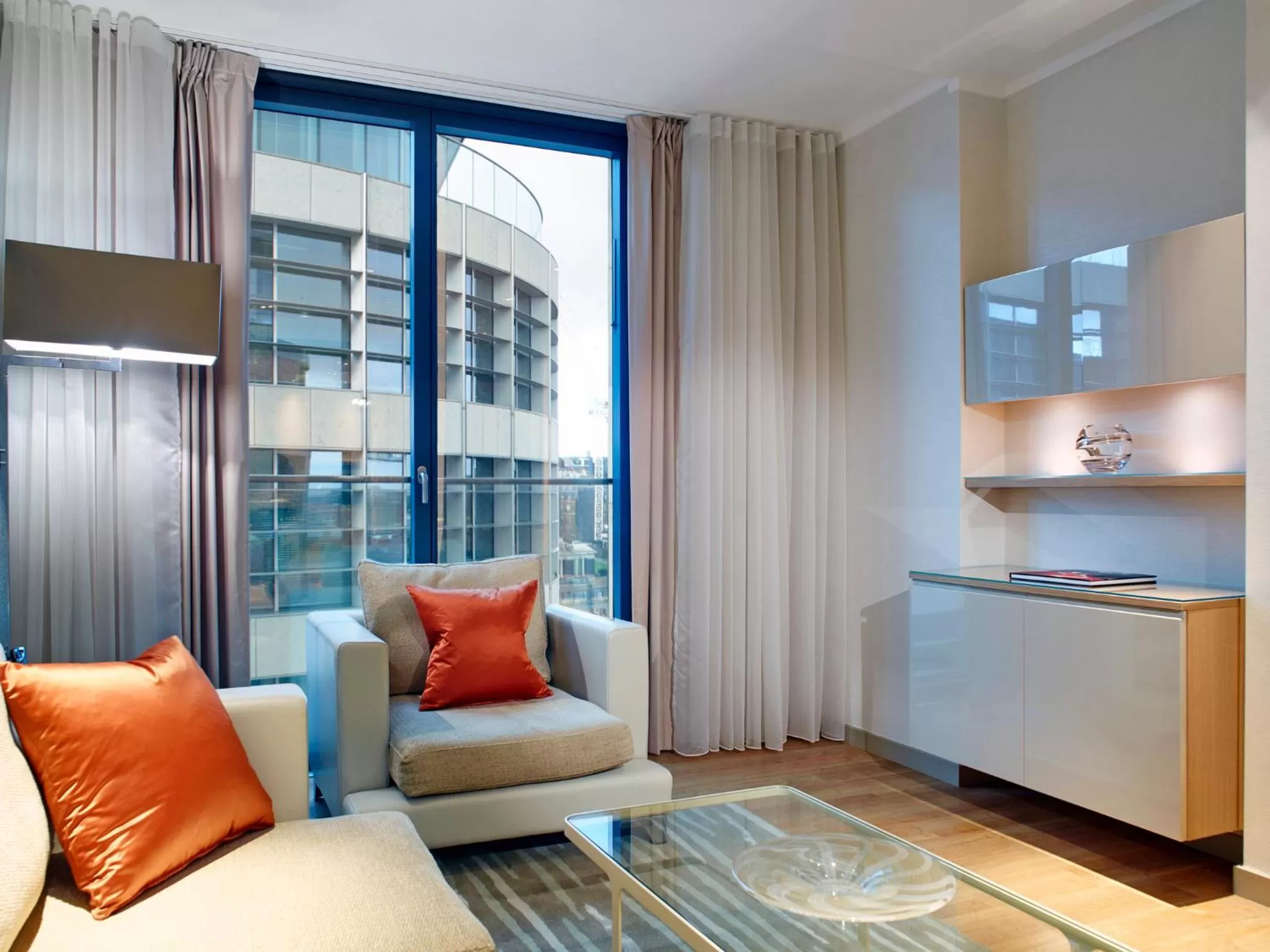 Living room in Cheval Three Quays at The Tower of London