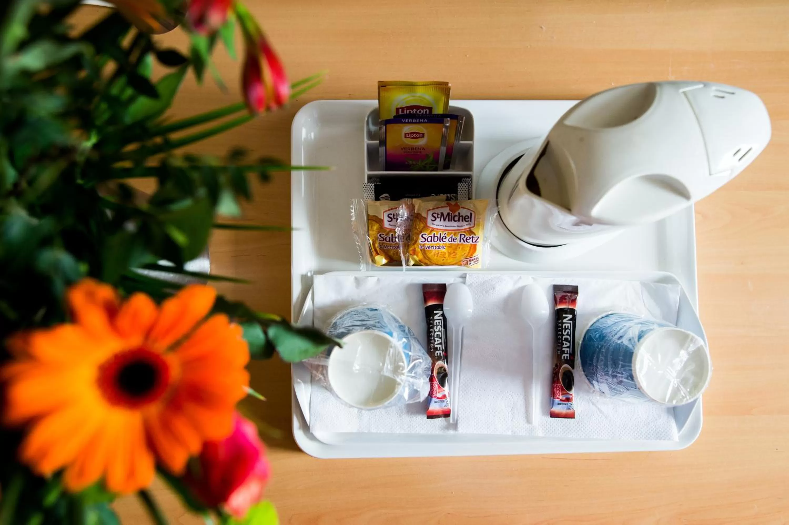 Coffee/tea facilities in Kyriad Orthez