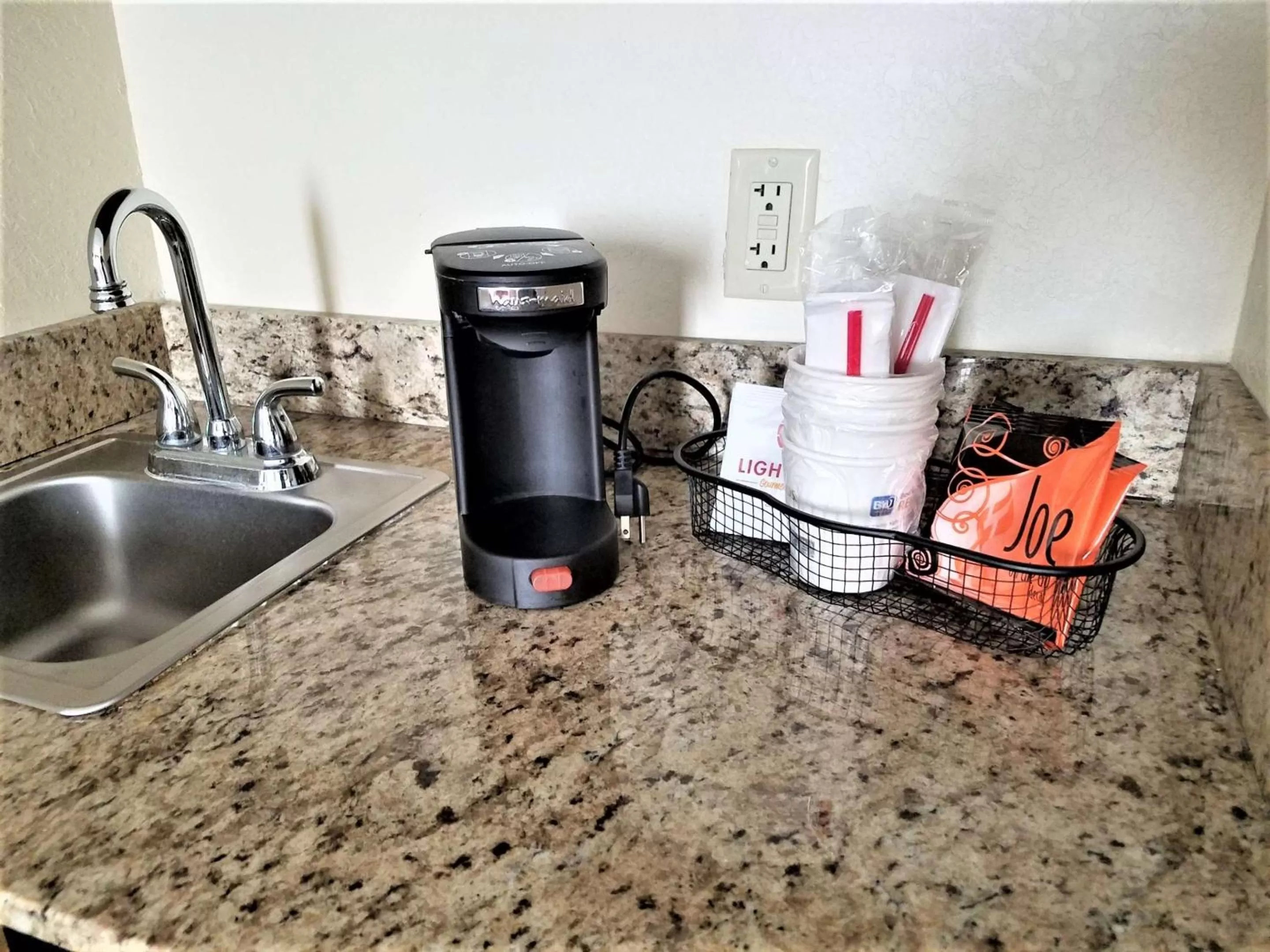 Queen Room in Best Western Airport Inn & Suites