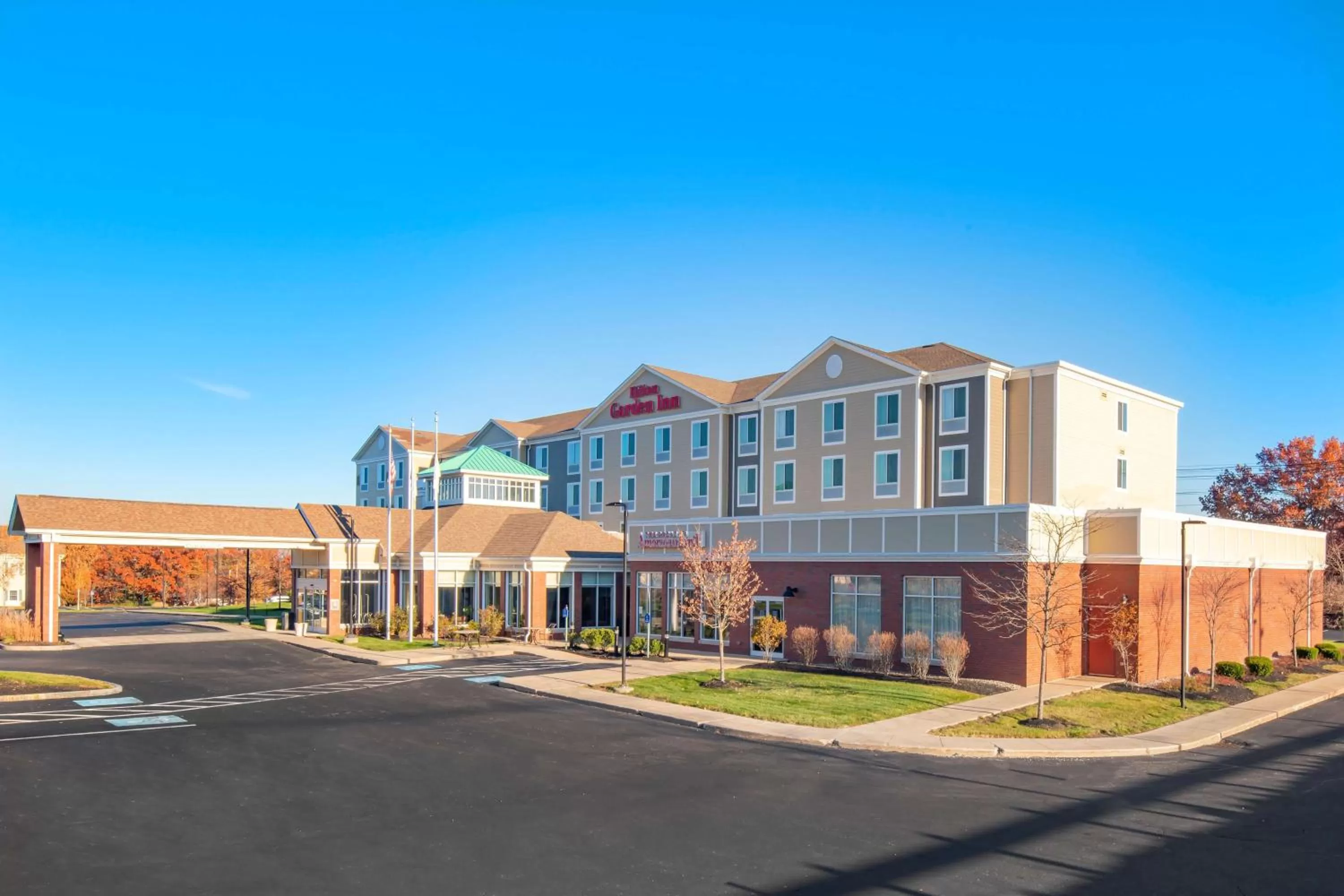 Property building in Hilton Garden Inn Devens Common