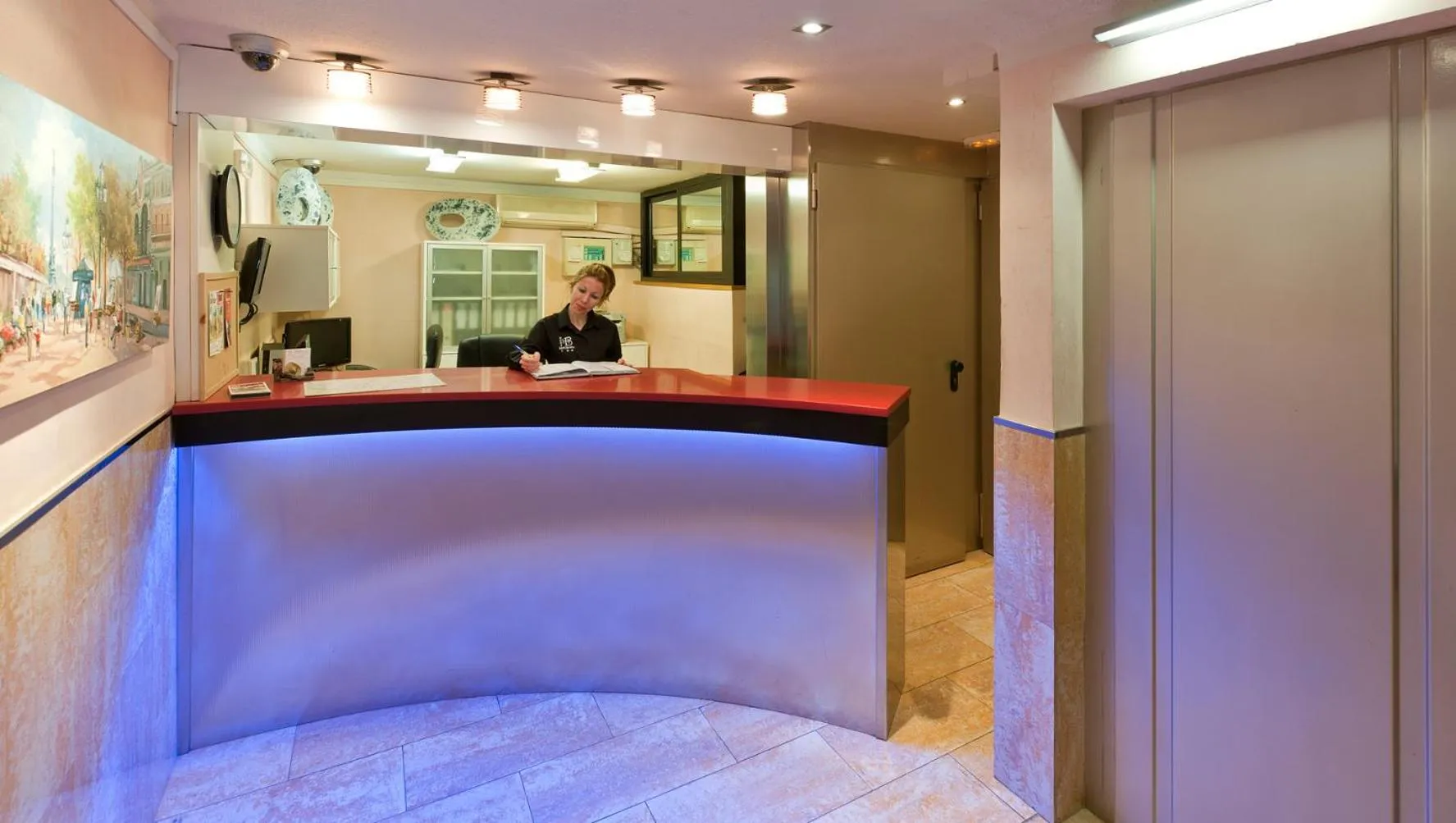 Lobby or reception in Hostal Barcelona