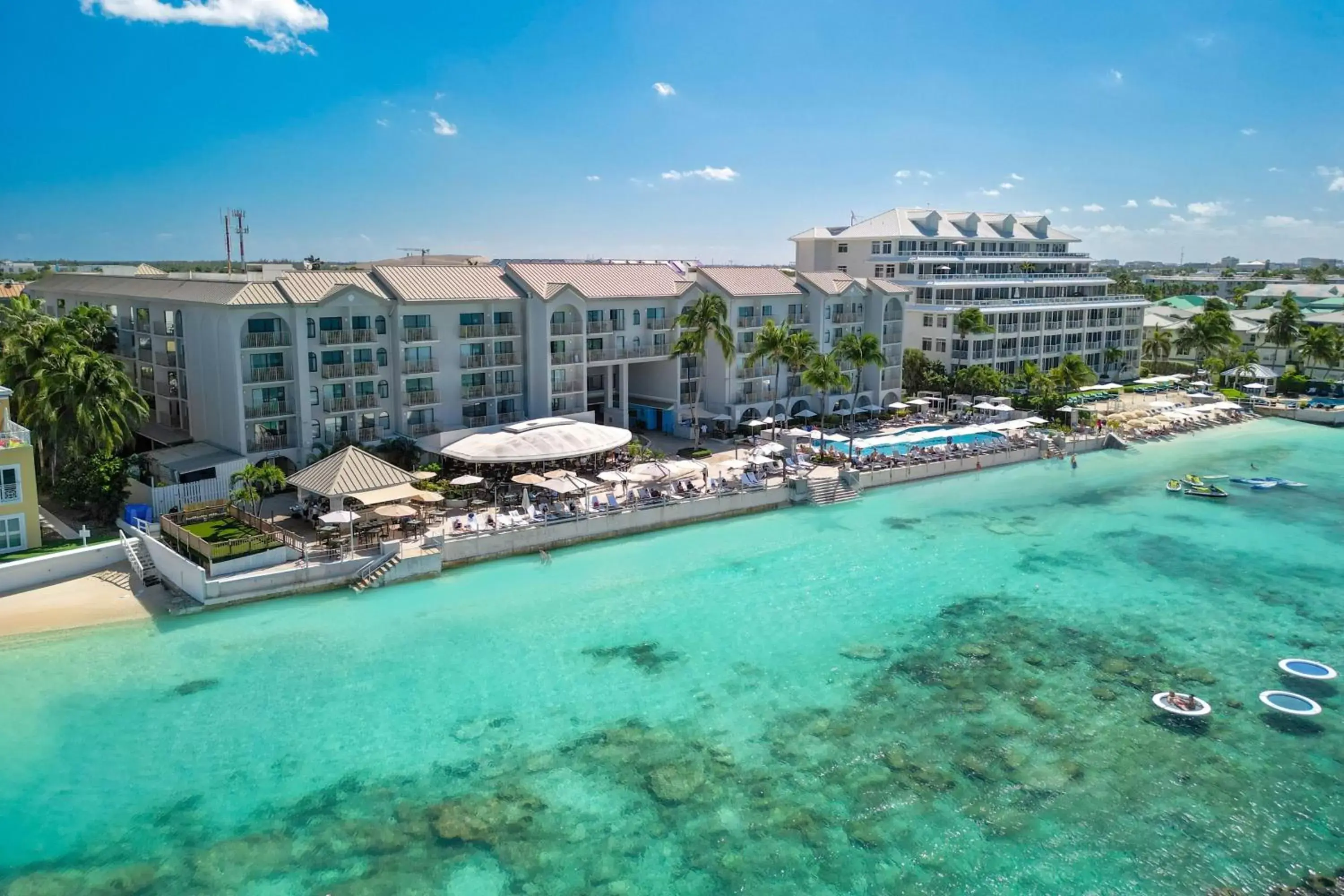 Property building, Bird's-eye View in Grand Cayman Marriott Resort