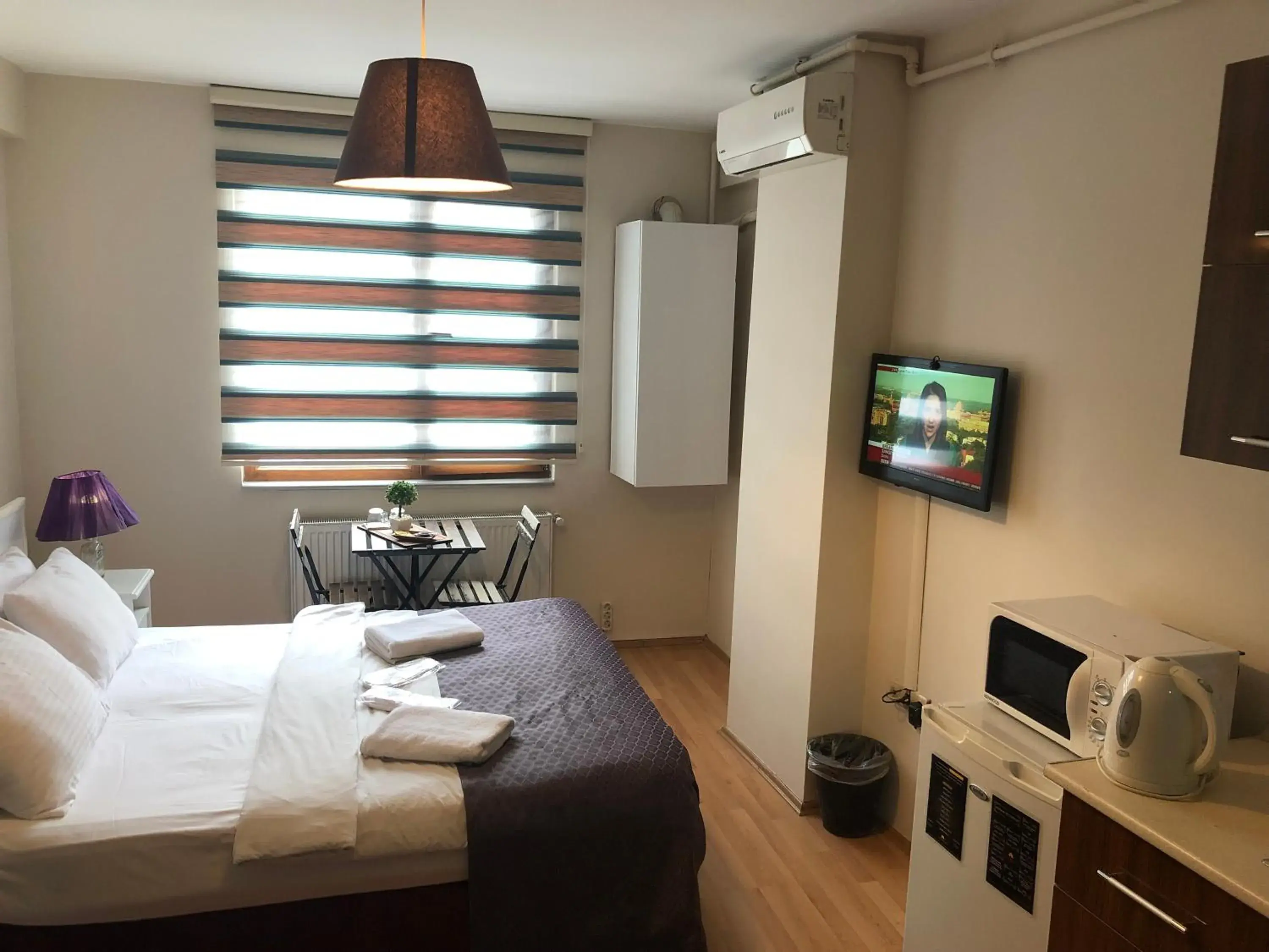 Photo of the whole room, Bed in Centre Suites Taksim