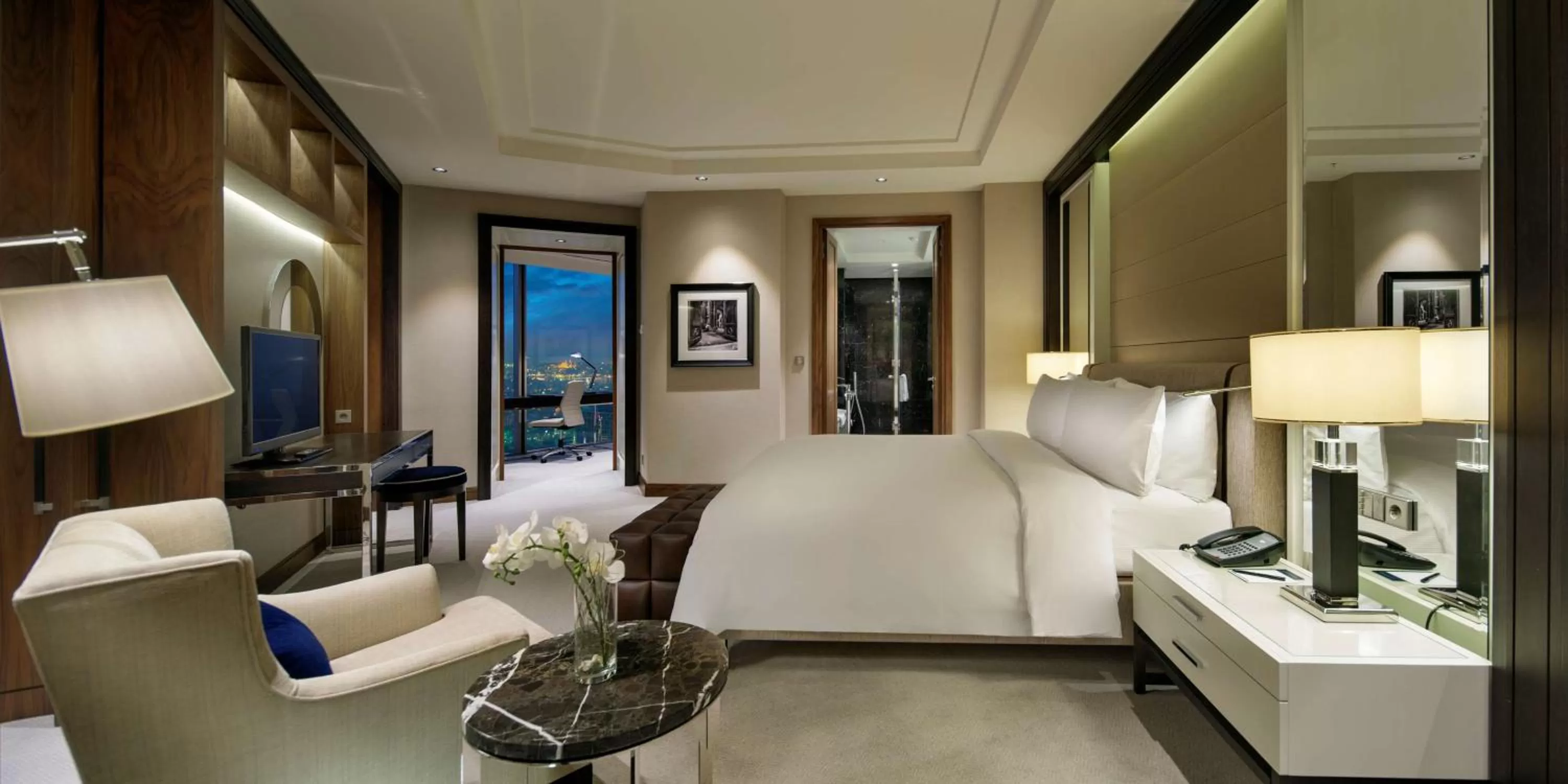 Bed in Hilton Istanbul Bomonti