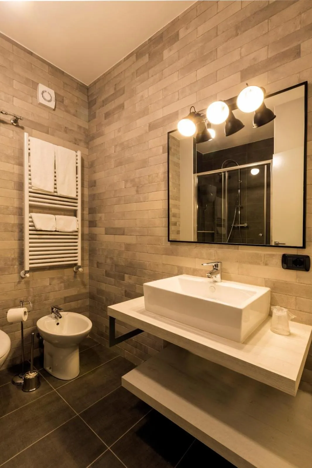 Bathroom in Hotel Napoleon Susa