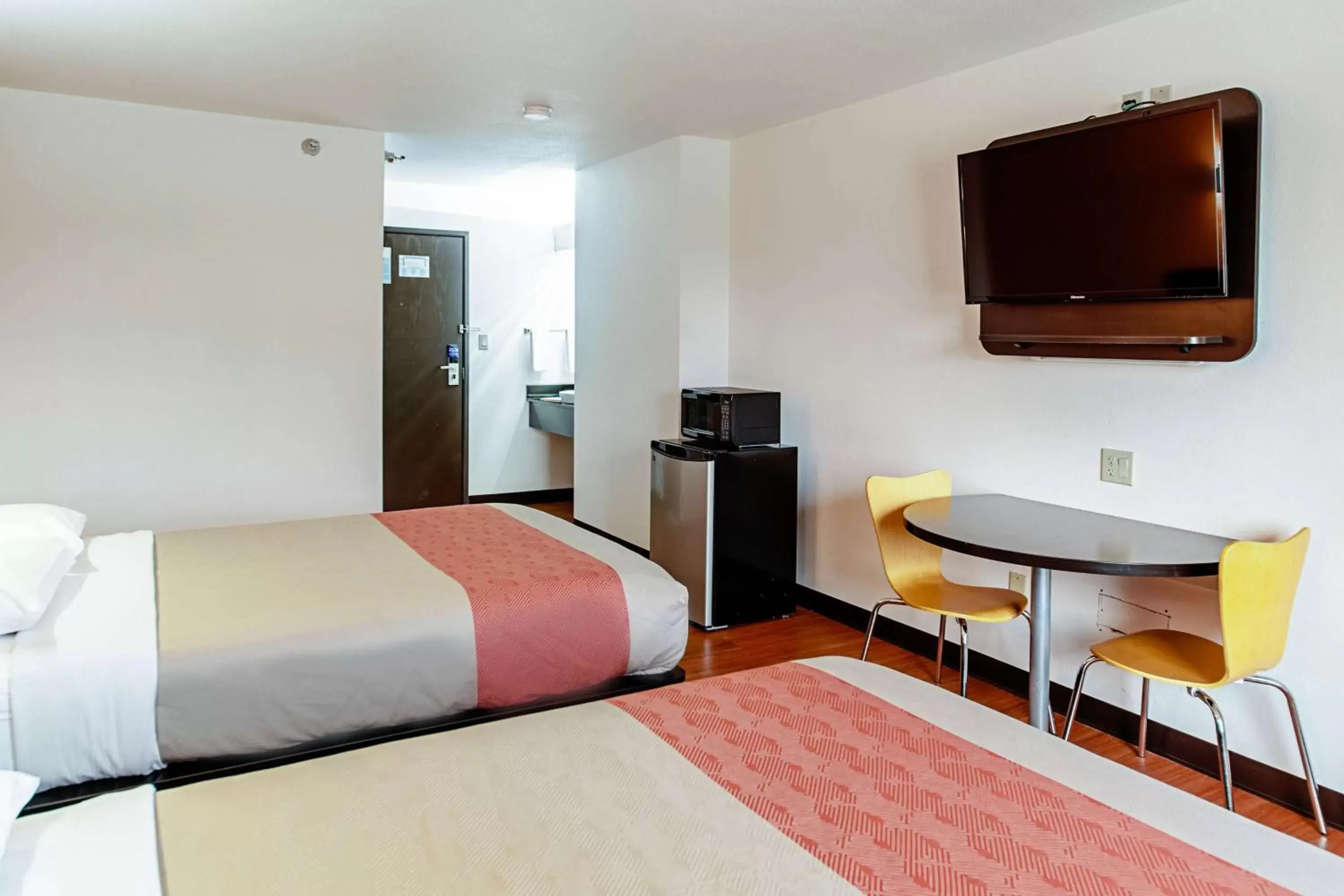 Photo of the whole room, Bed in Motel 6-Lebanon, IN Photo of the whole room, Bed in Motel 6-Lebanon, IN