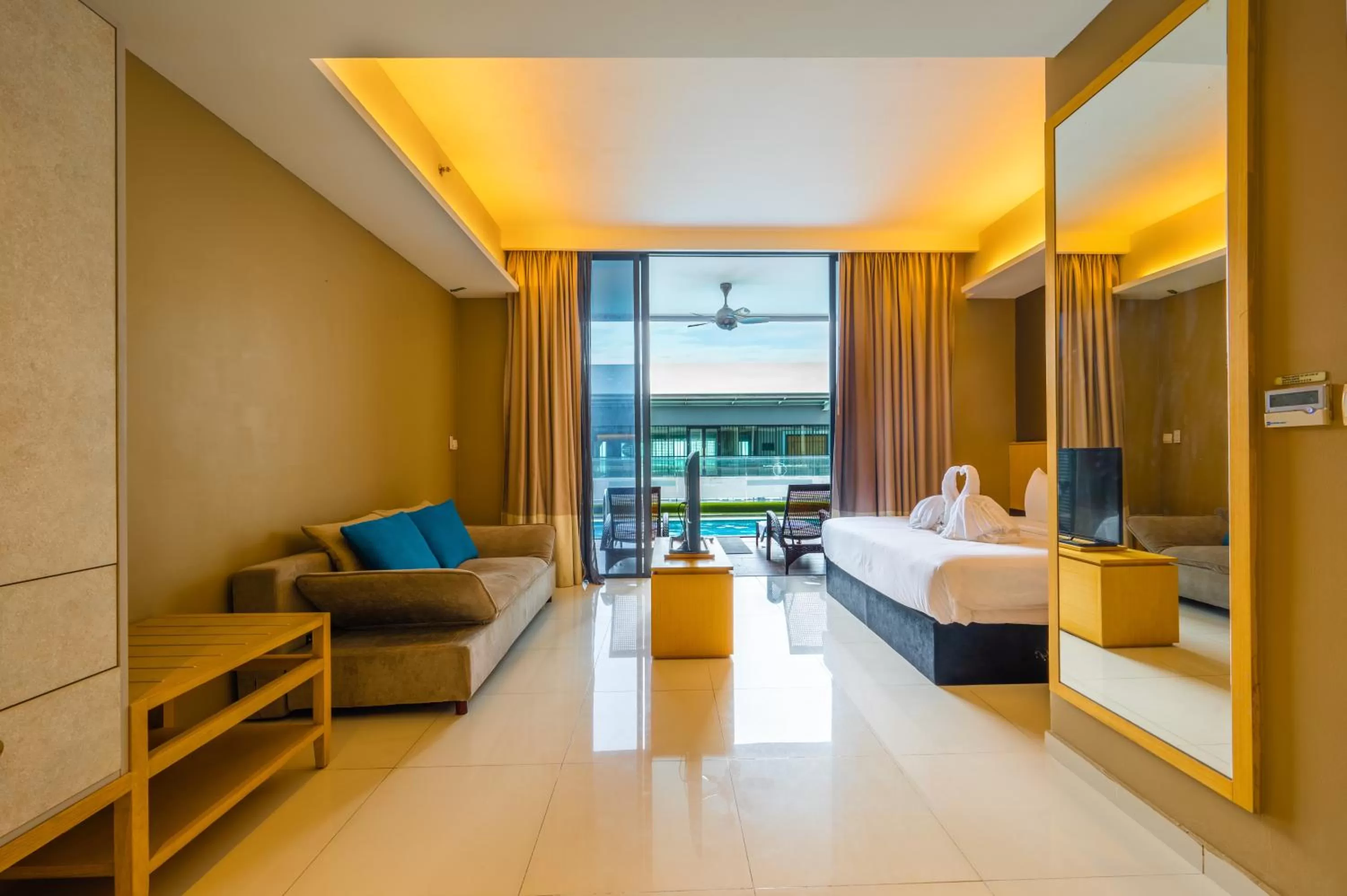 Bed in Greystone 99 Suites