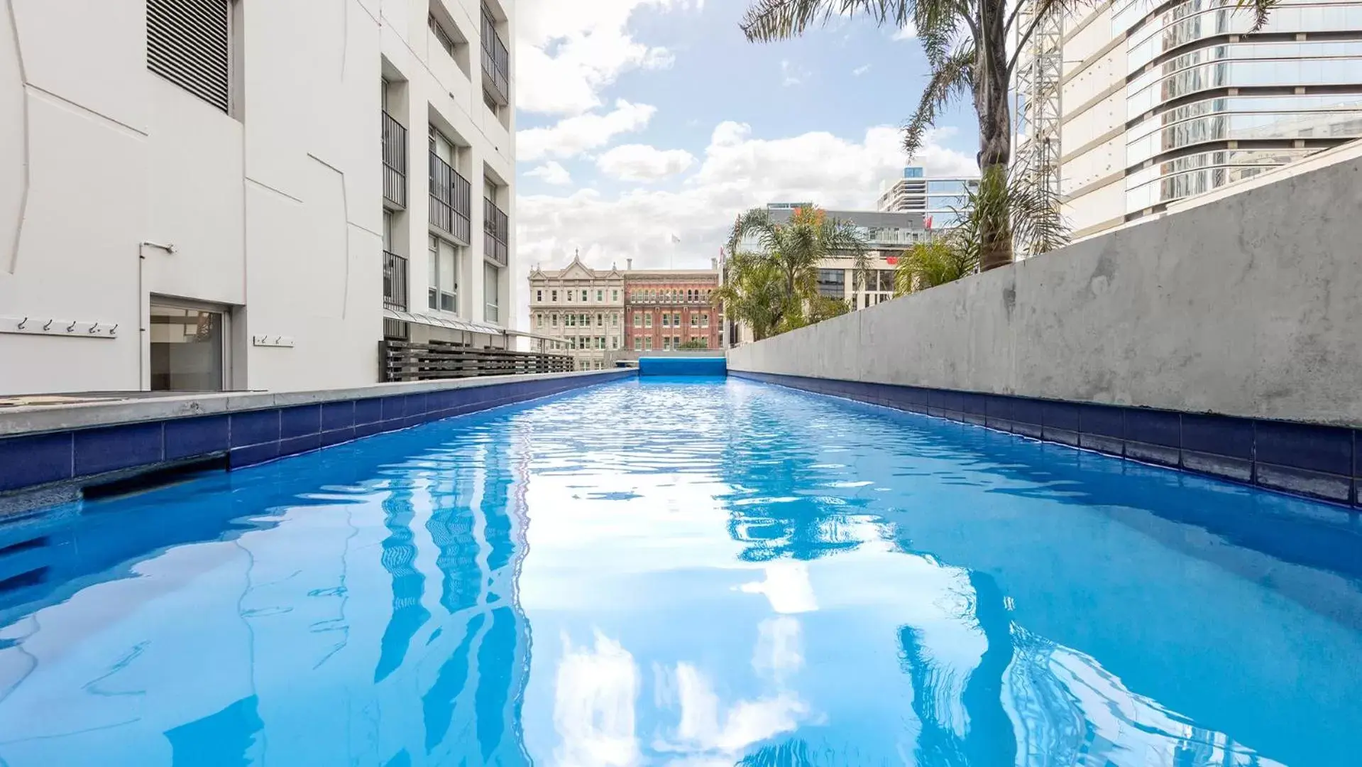 Swimming Pool in Auckland Harbour Suites